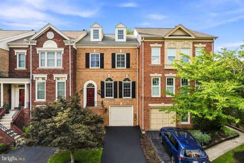 Photo of 8002 Tanworth Court, SPRINGFIELD, VA 22152 (MLS # VAFX2332842)