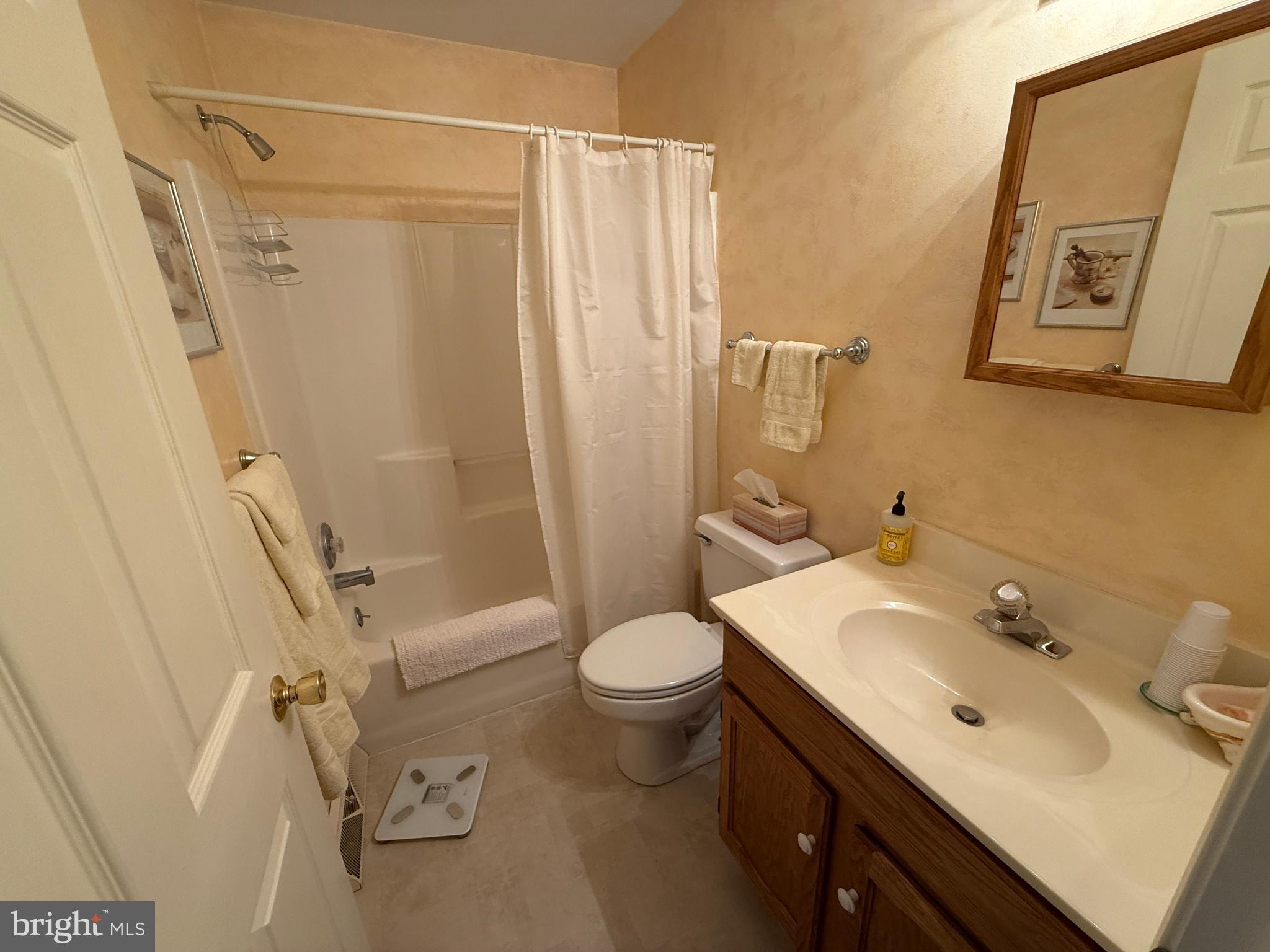 BREEZEWOOD FOREST - Residential