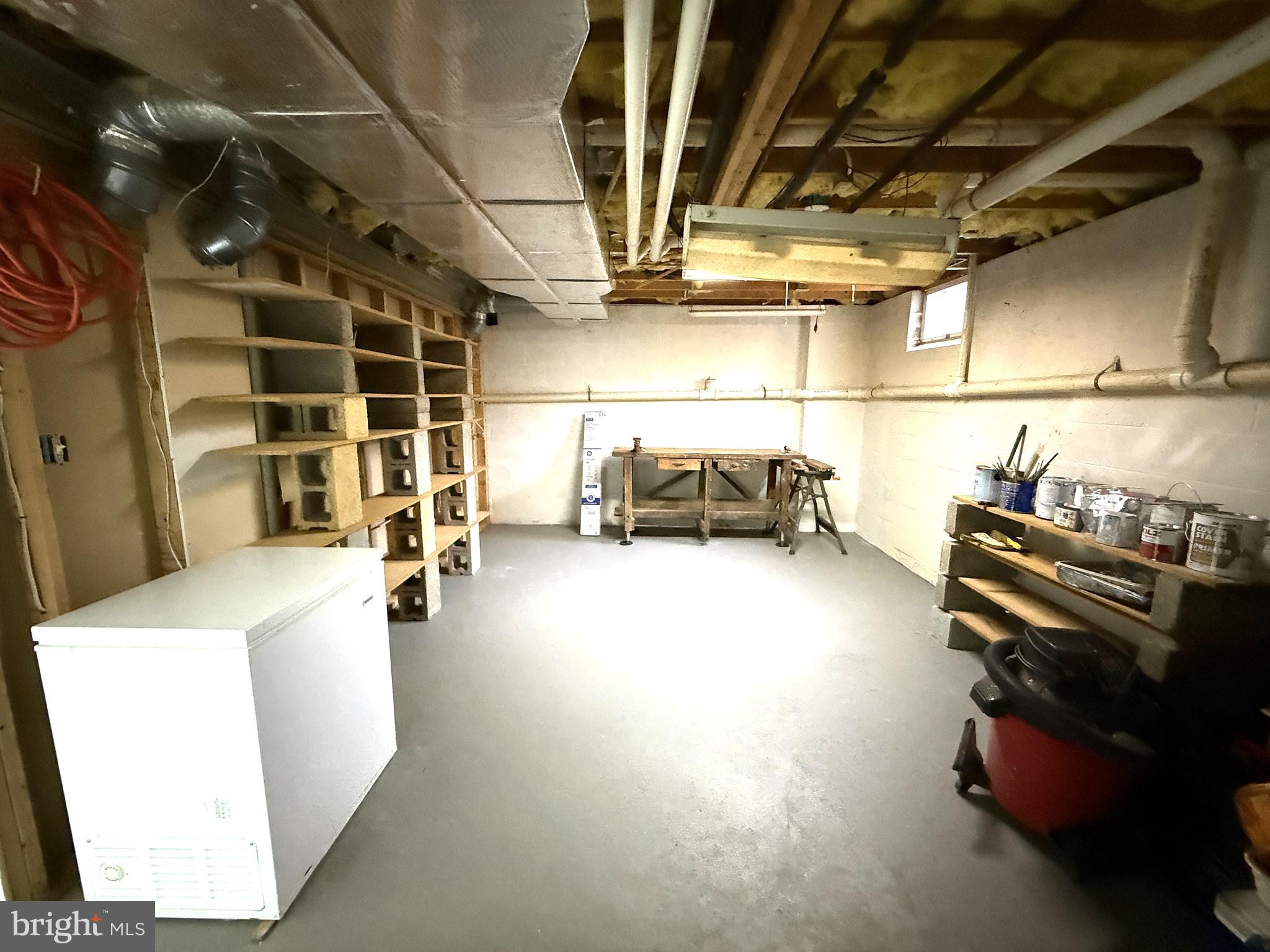 BREEZEWOOD FOREST - Residential