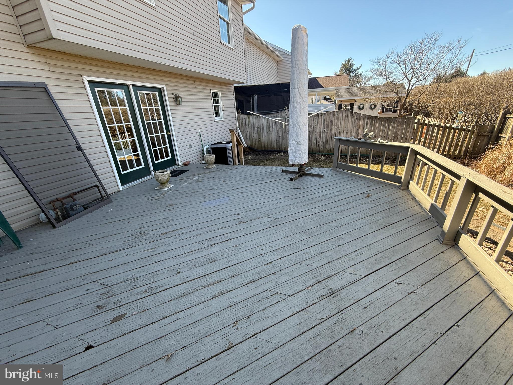 BREEZEWOOD FOREST - Residential