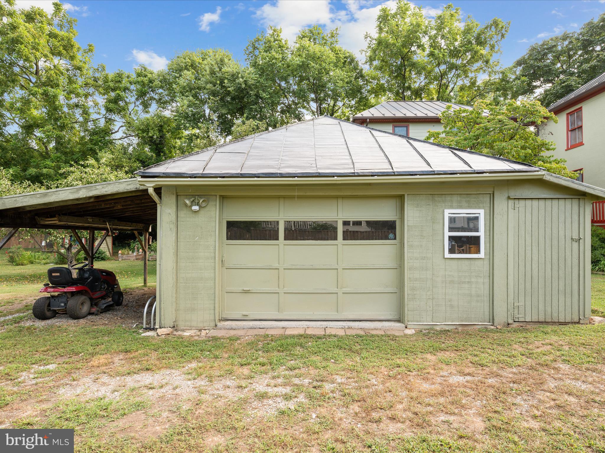 BERRYVILLE - Residential