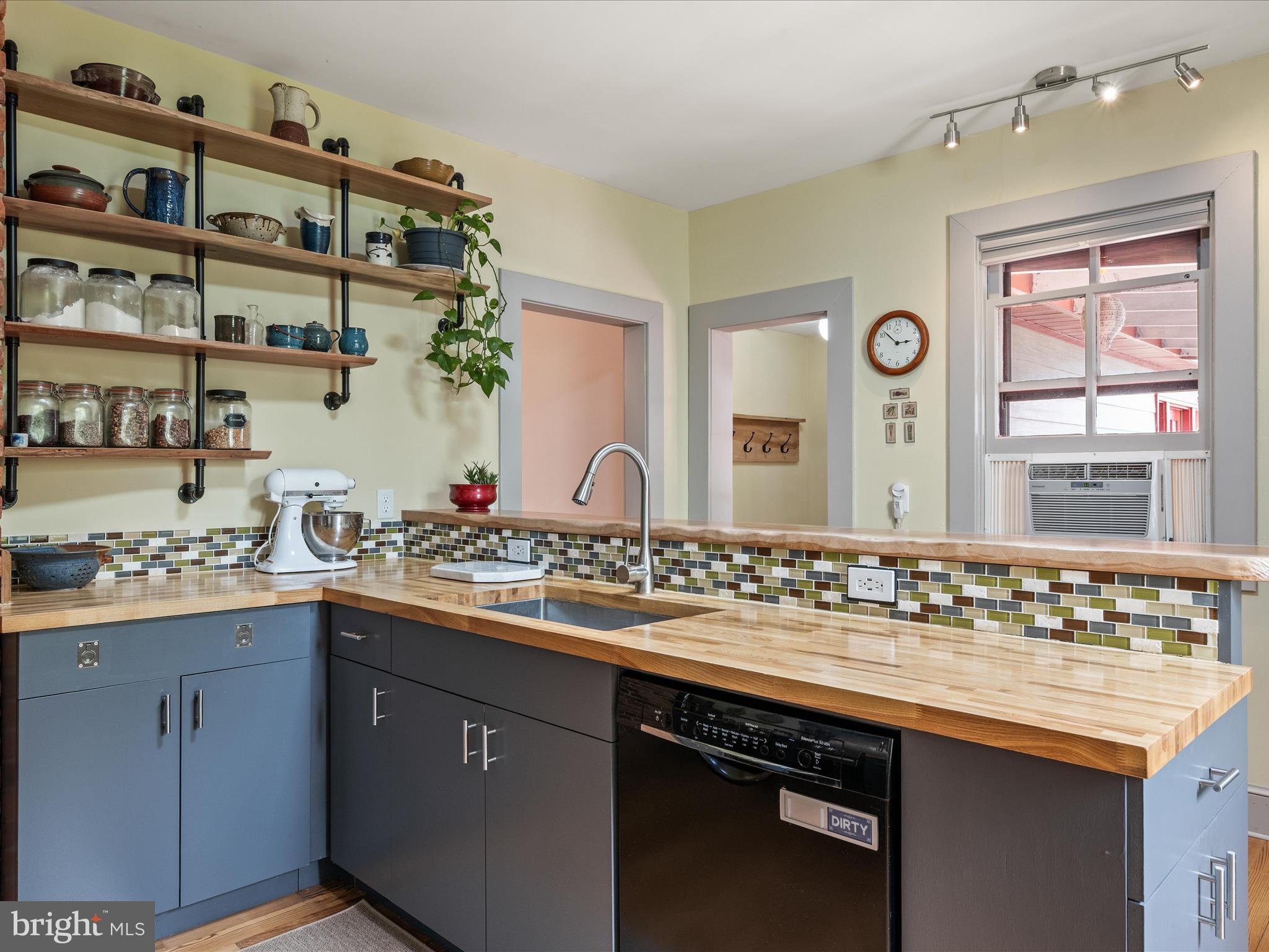 BERRYVILLE - Residential