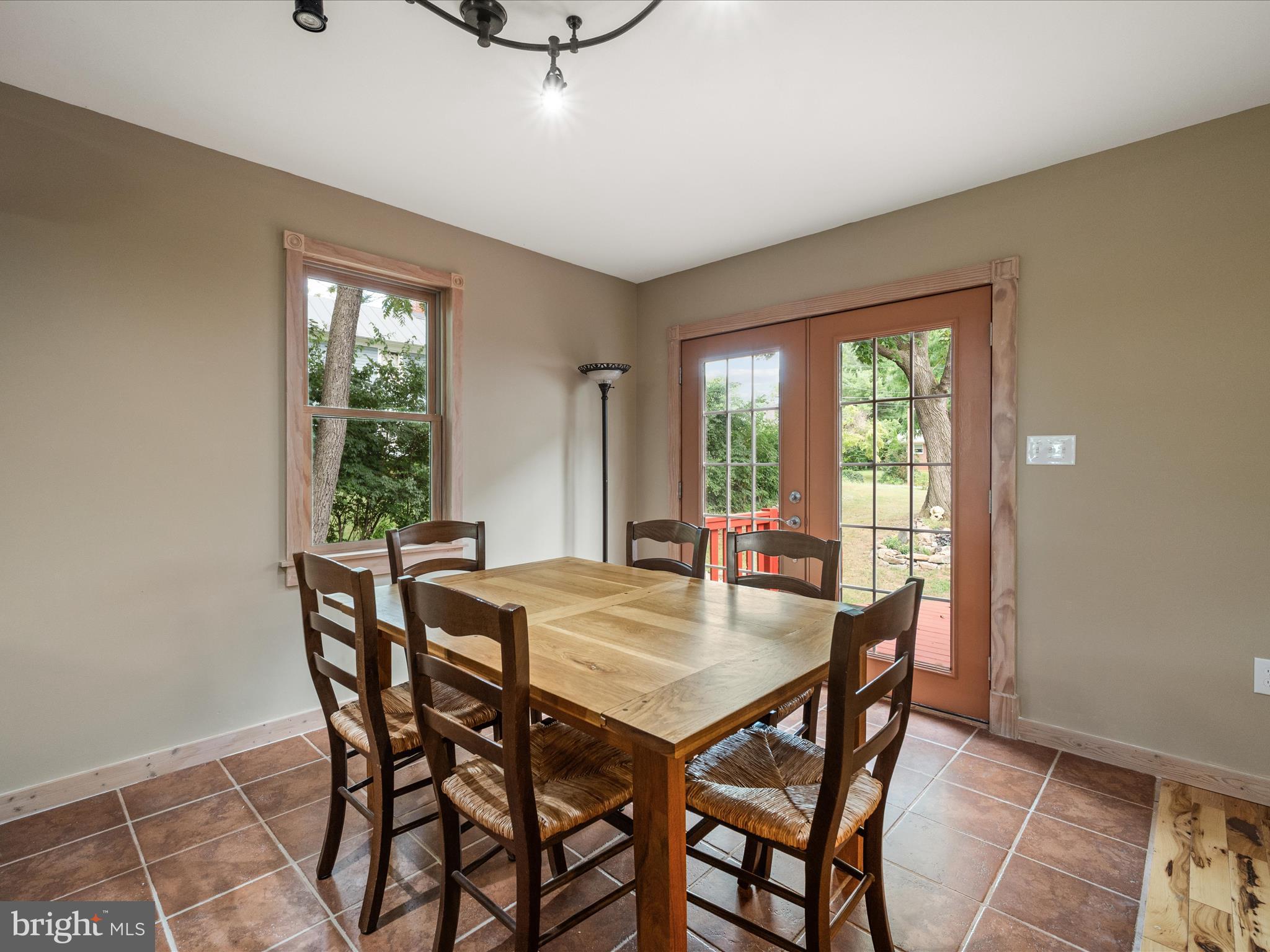 BERRYVILLE - Residential