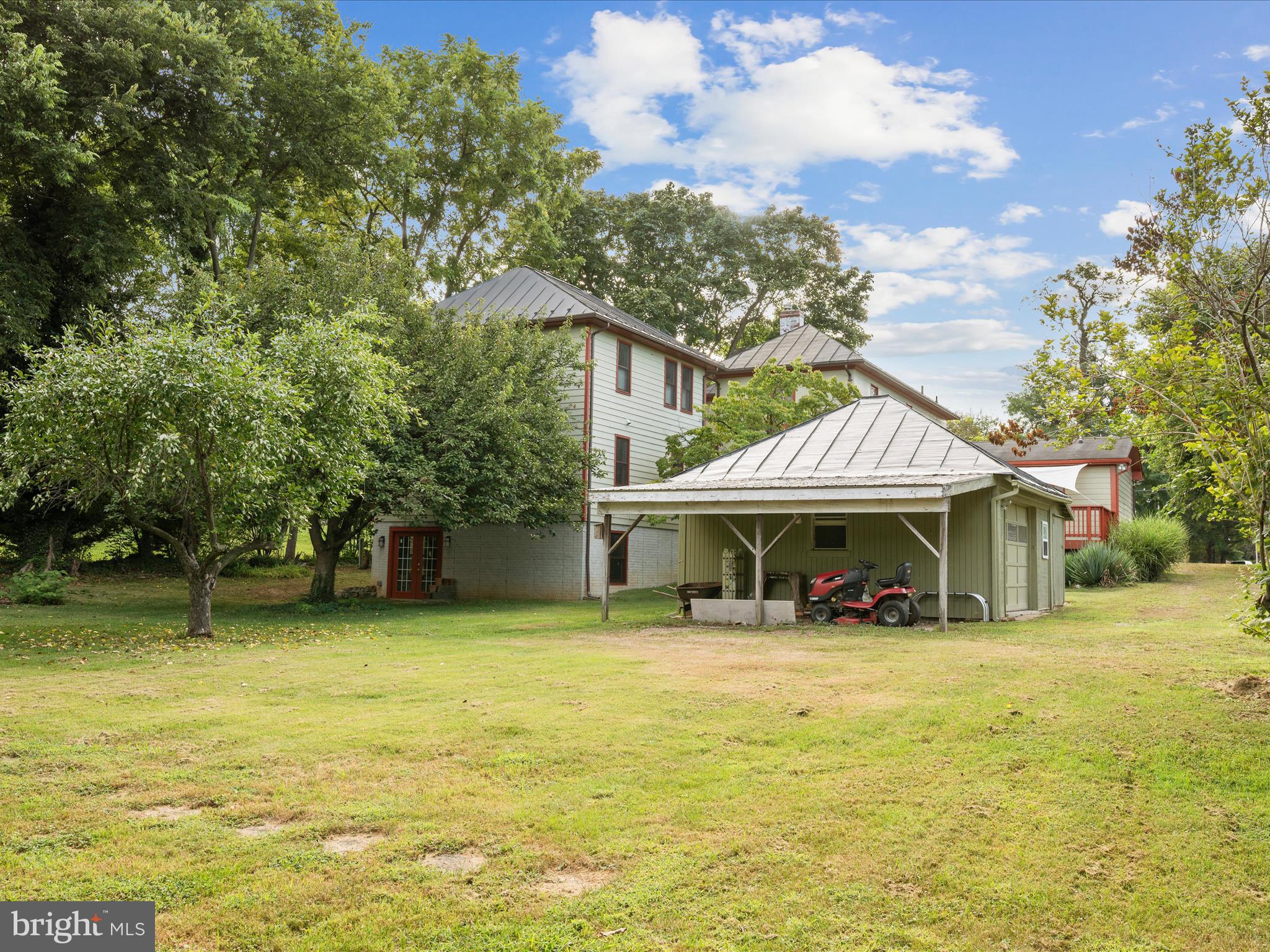 BERRYVILLE - Residential