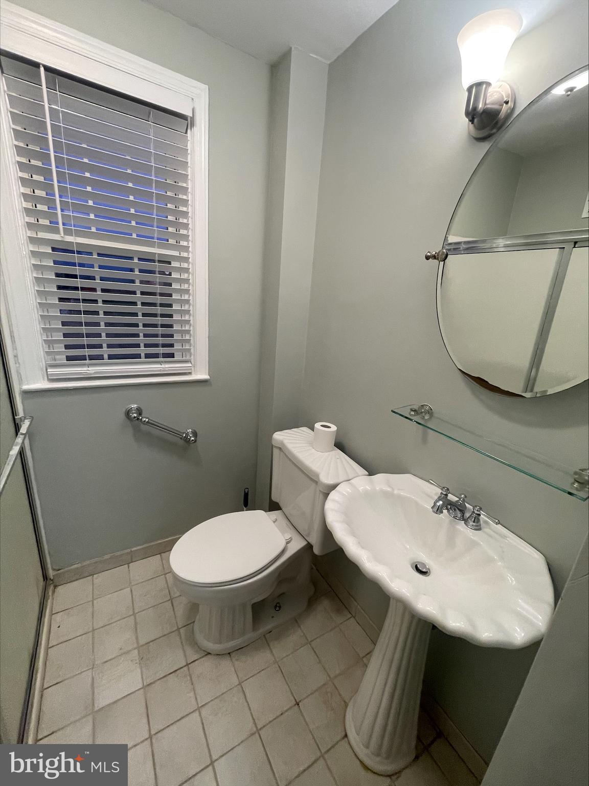 MAYFAIR - Residential Lease