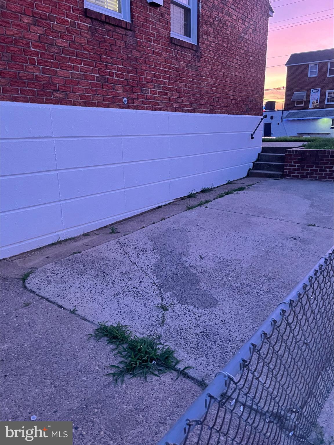 MAYFAIR - Residential Lease