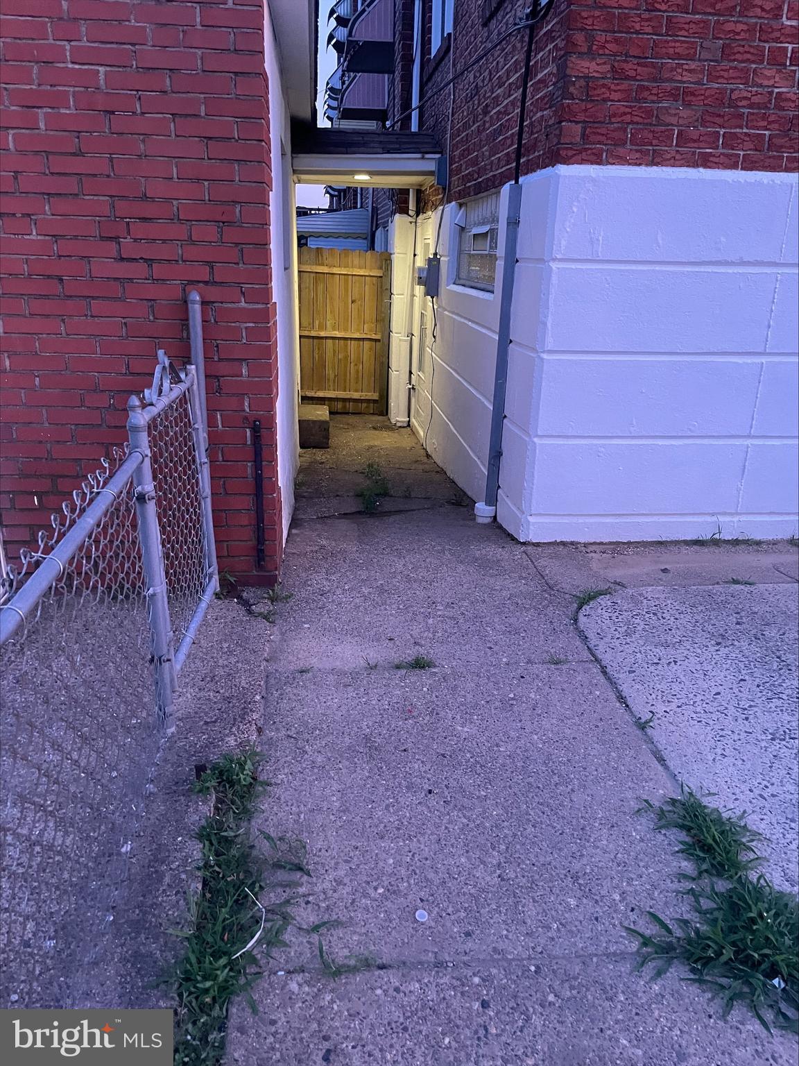 MAYFAIR - Residential Lease