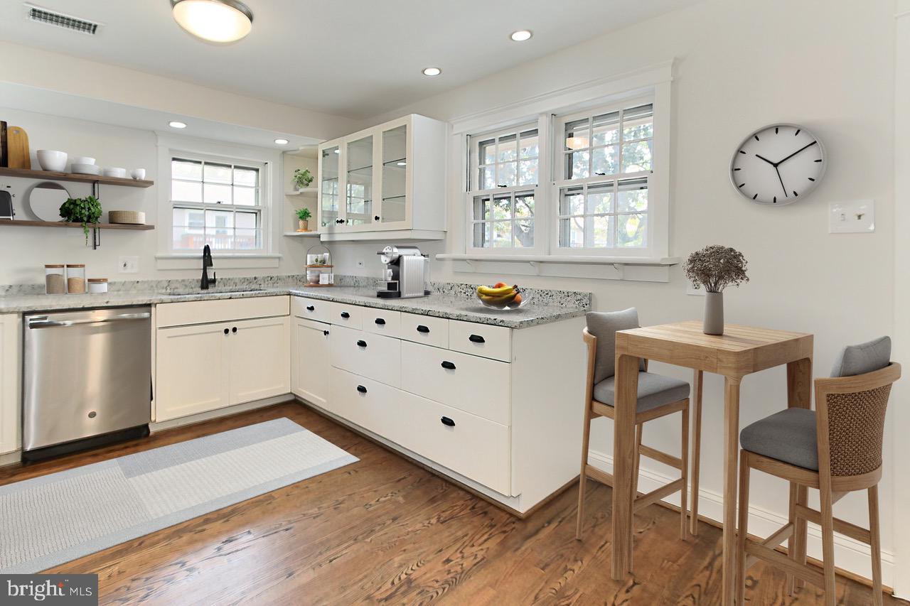 WINTER HILL - Residential