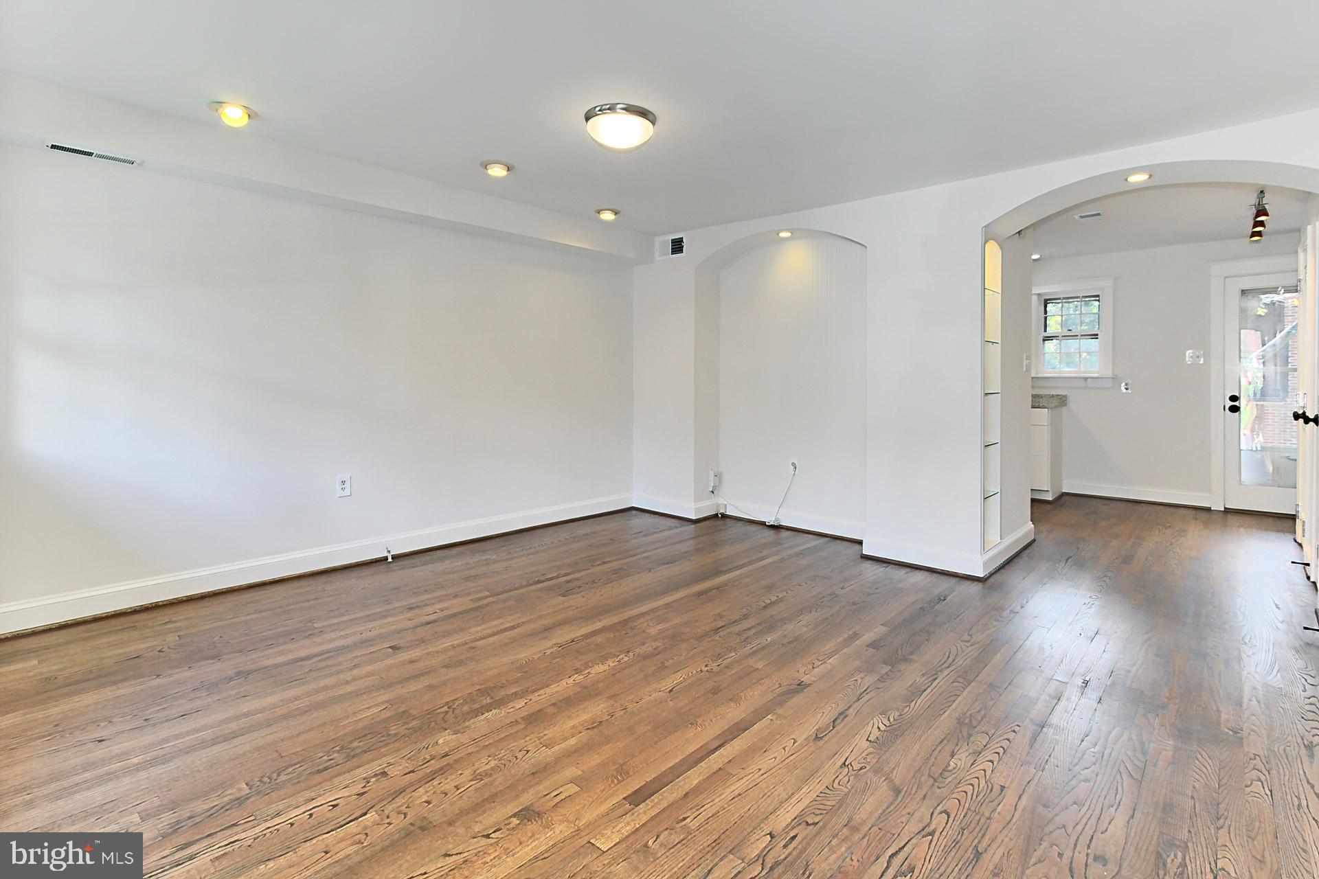 WINTER HILL - Residential