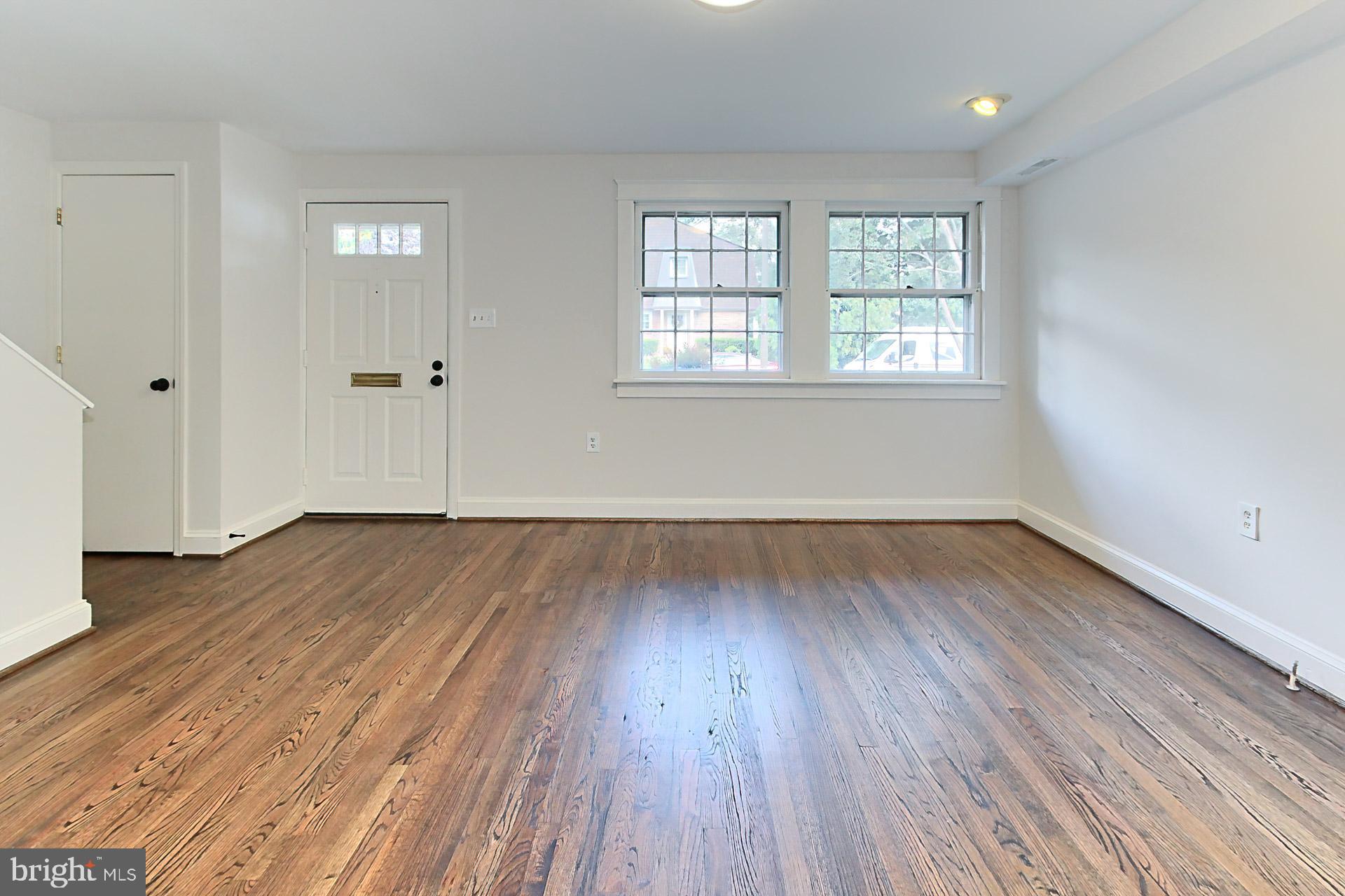 WINTER HILL - Residential