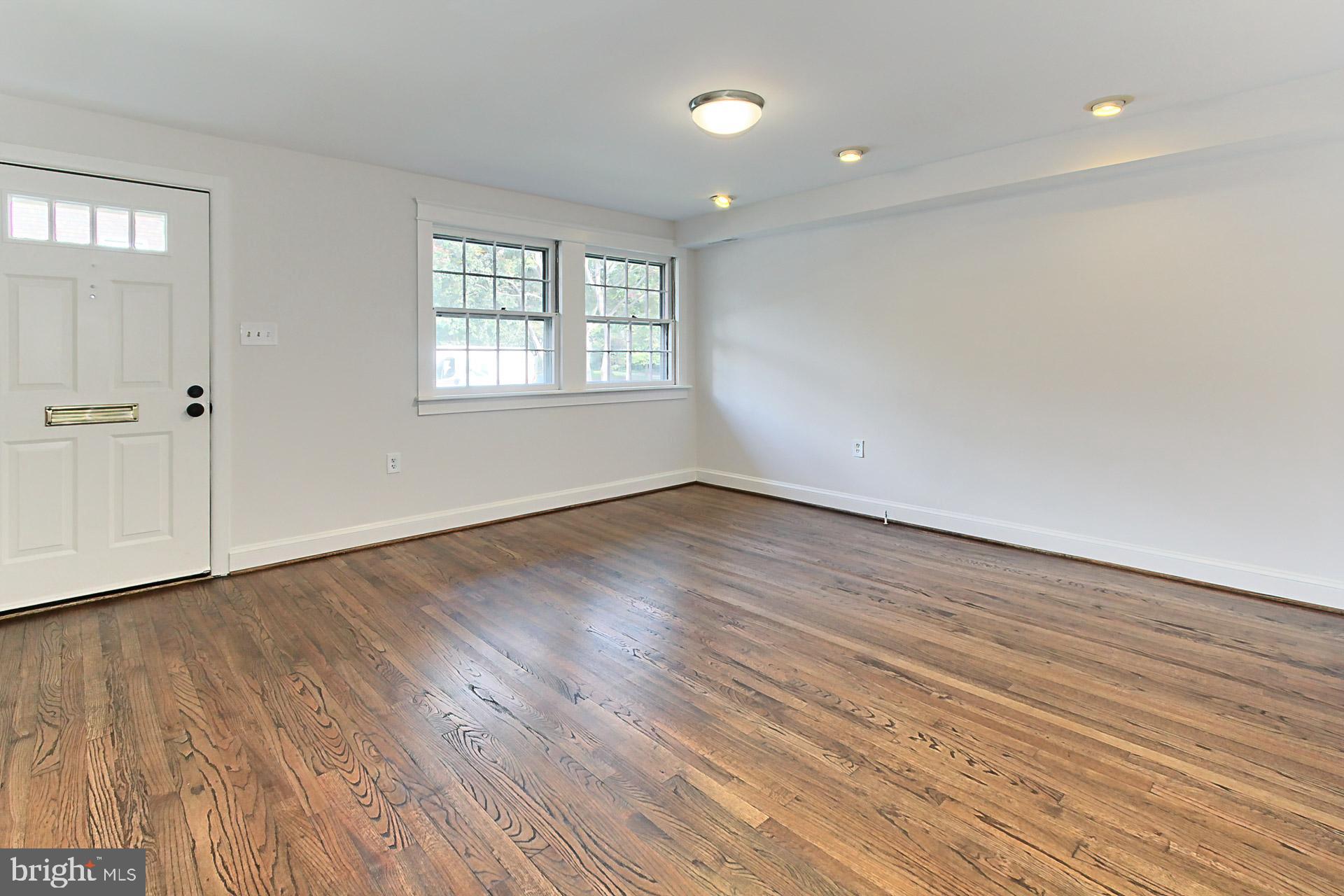 WINTER HILL - Residential