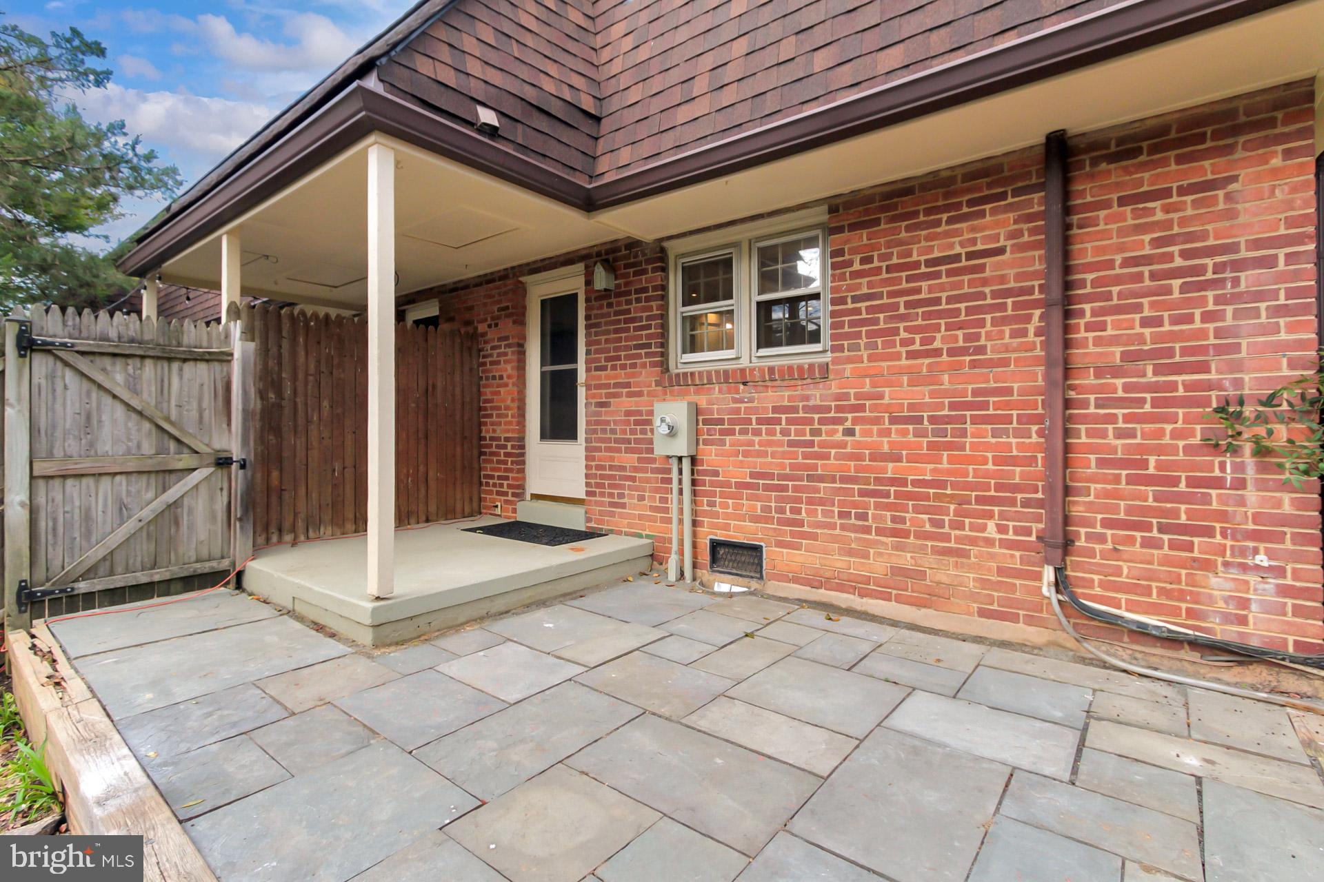 WINTER HILL - Residential