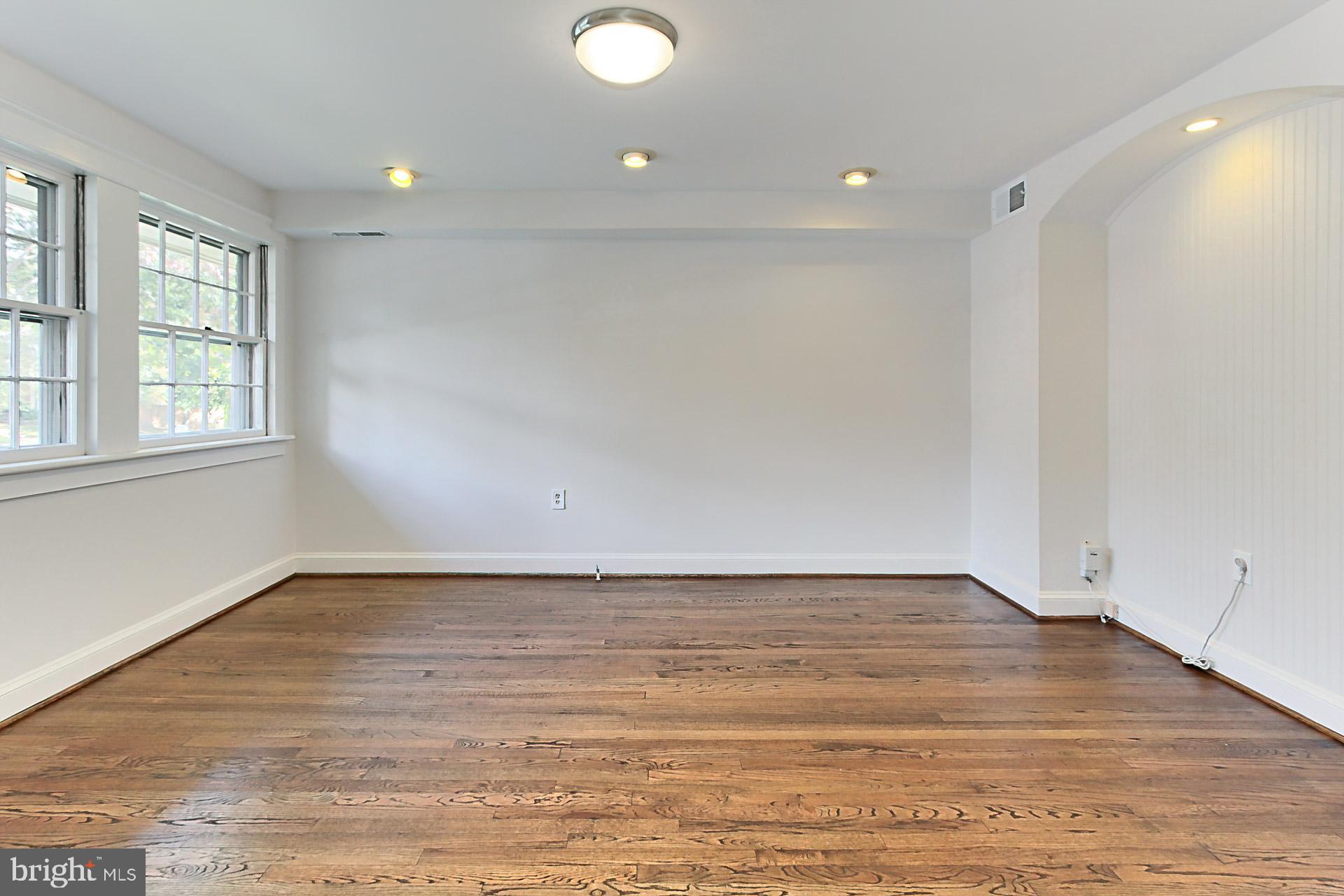 WINTER HILL - Residential