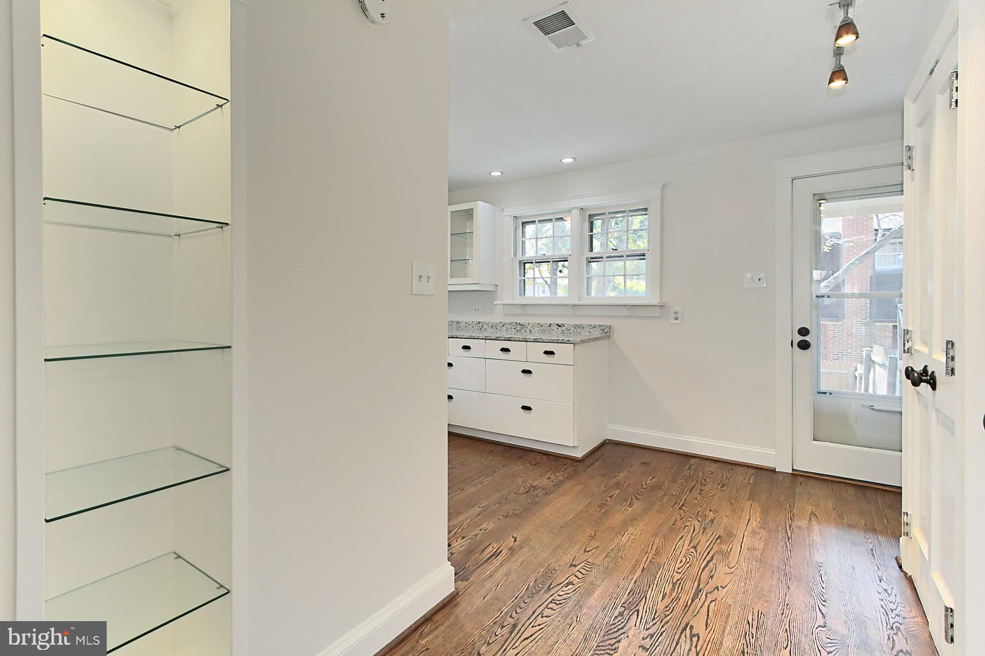 WINTER HILL - Residential