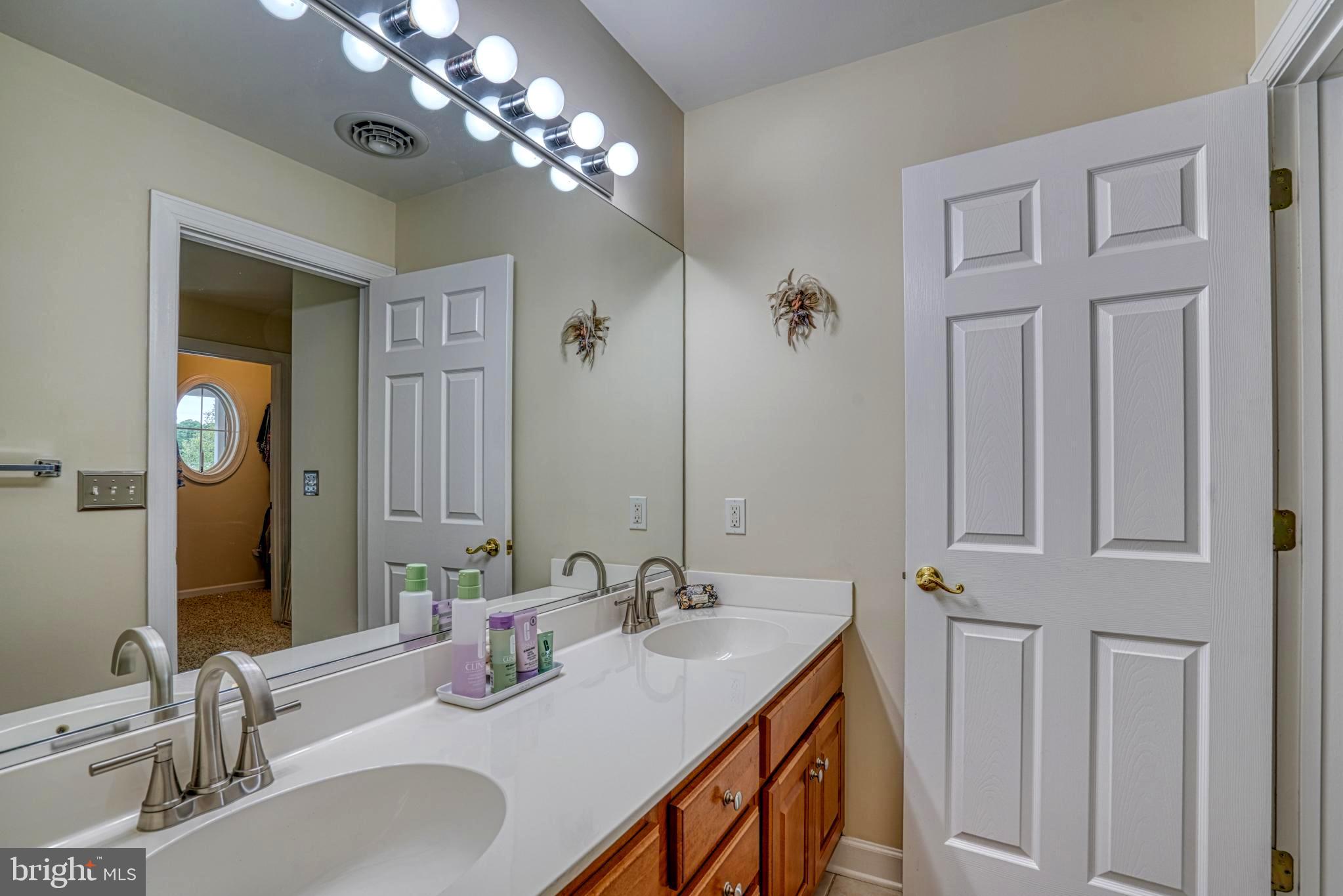 EASTON CLUB - Residential