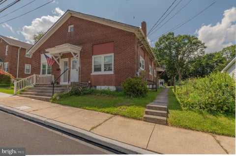 Townhouse For Sale - 310 S 6th Street<br/> Lehigh County, EMMAUS, PA 18049