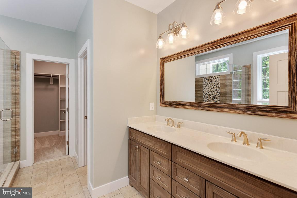 CANTERLEIGH - Residential