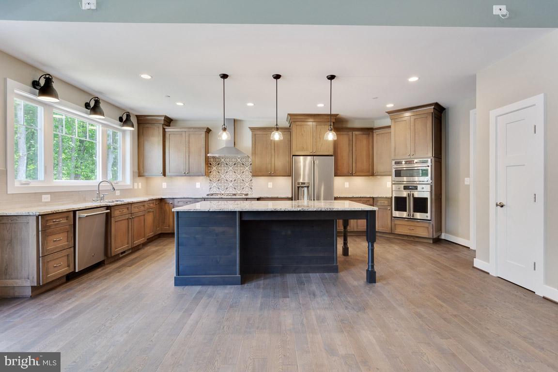 CANTERLEIGH - Residential