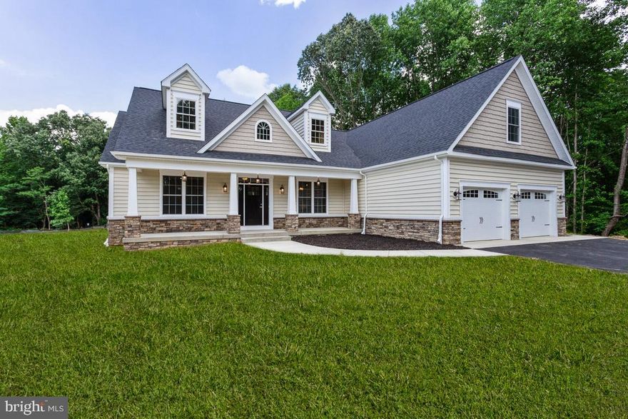 THE LINCOLN PARK IS ONE OF OUR AWESOME RAMBLER PLANS*OVER 4,000 TOTAL SQUARE FEET* LARGE PRIMARY SUITE W/SOAKING TUB & SEPARATE SHOWER*DINING ROOM W/ CHAIR & CROWN MOULDING*GRANITE KITCHEN COUNTERS *STAINLES STEEL  APPLIANCES* HARDWOOD FOYER,*GAS FIREPLACE* UNFINISHED BASEMENT WITH 3 PIECE PLUMBING ROUGH IN FOR FULL BATH*OPTIONAL UPSTAIRS BONUS ROOM AVAILABLE FOR ADDITIONAL BEDROOM AND FULL BATH*SIDE LOAD GARAGE*3+ ACRE LOT*$12K CLOSING USING OUR PREFERRED LENDER/TITLE CO*COME SEE THE DIFFERENCE AND QUALITY IN A WILKERSON BUILT HOME*DISCLOSURE - THE PICTURES, VIDEO AND ANY OTHER ILLUSTRATIONS ARE FROM A PREVIOUSLY BUILT HOME AND THE HOME BEING BUILT CONTAINS OTHER DIFFERENCES NOT SHOWN*