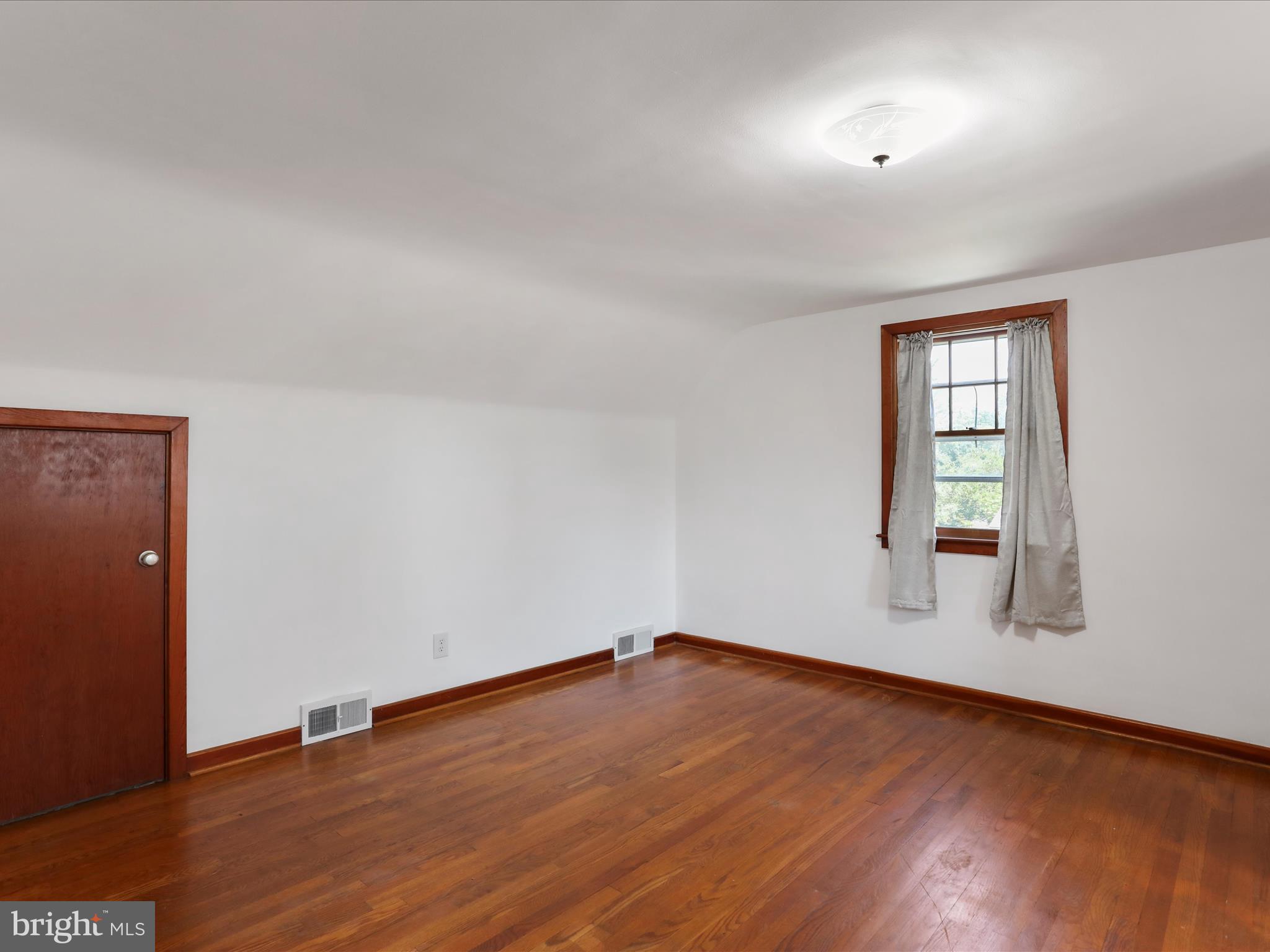 HAGERSTOWN - Residential