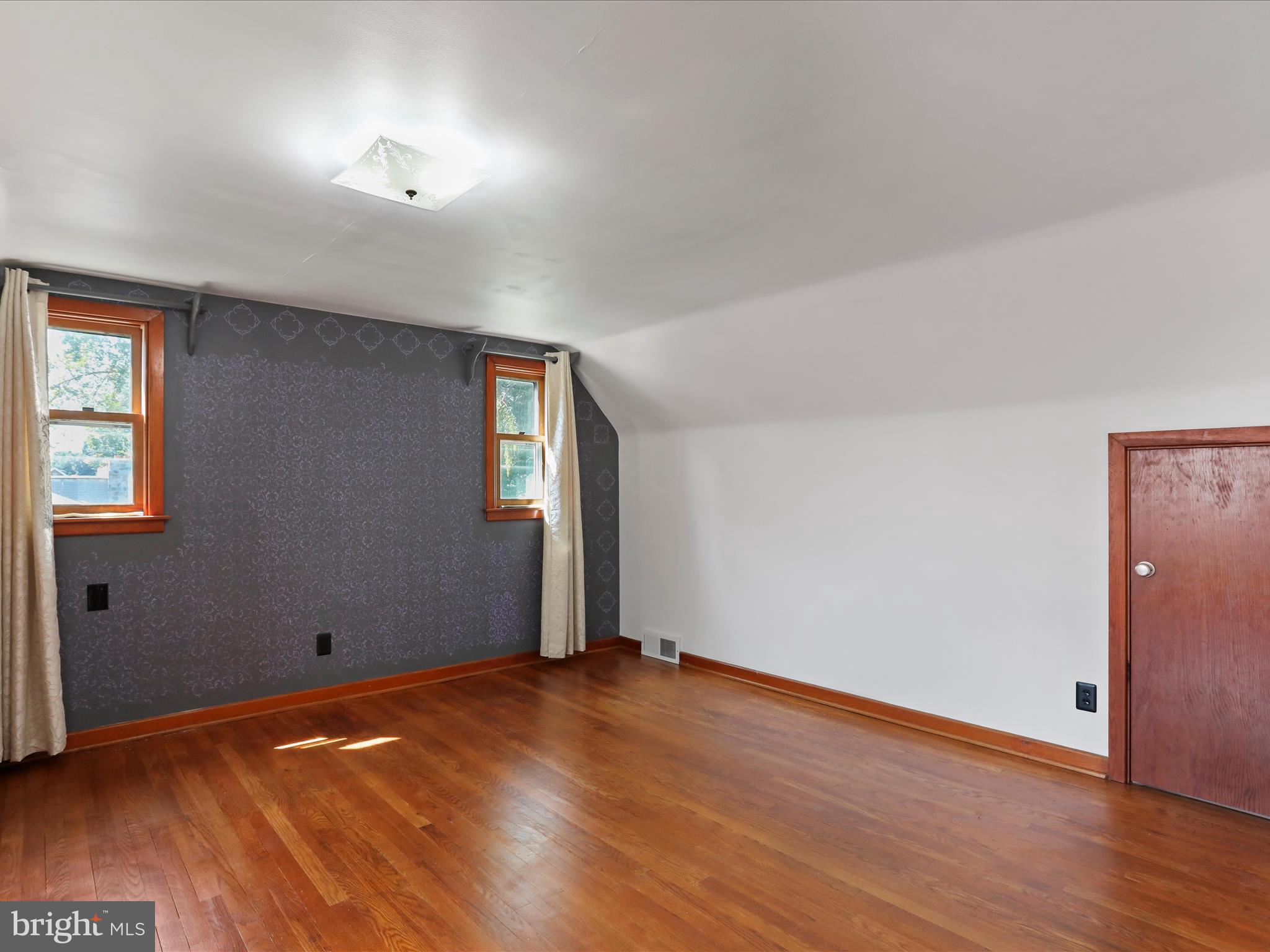 HAGERSTOWN - Residential