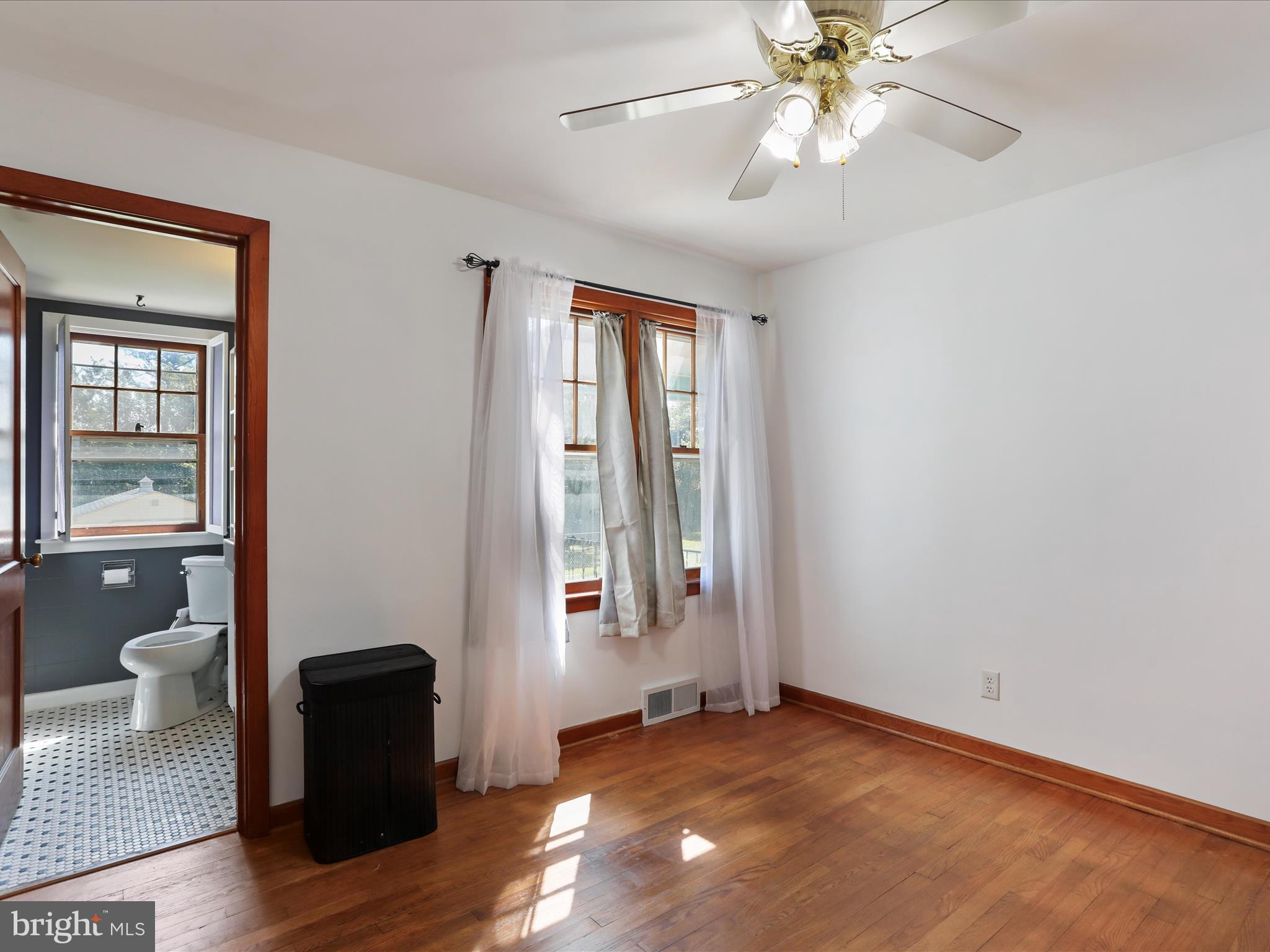 HAGERSTOWN - Residential