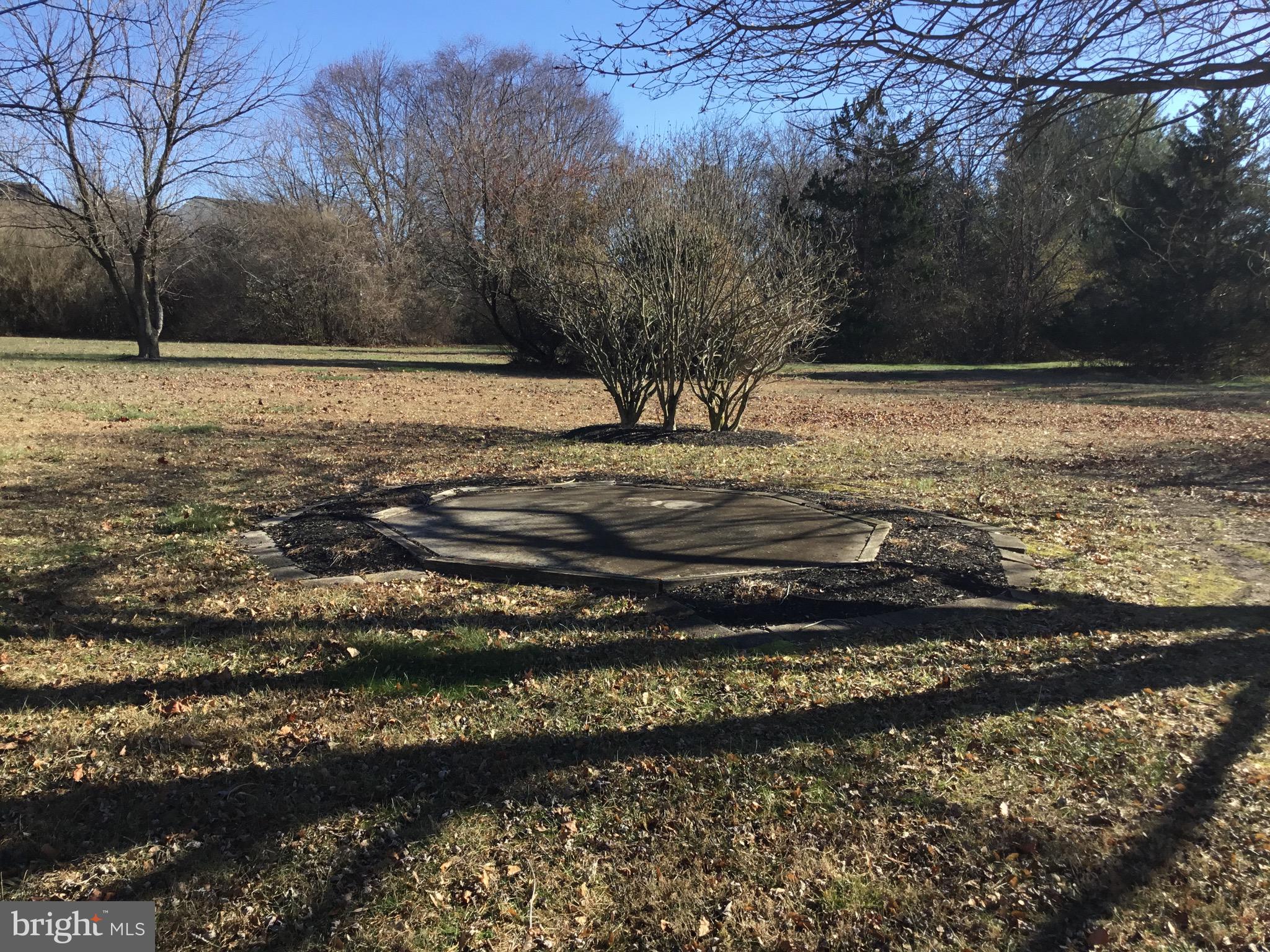 TWIN PONDS EAST - Residential