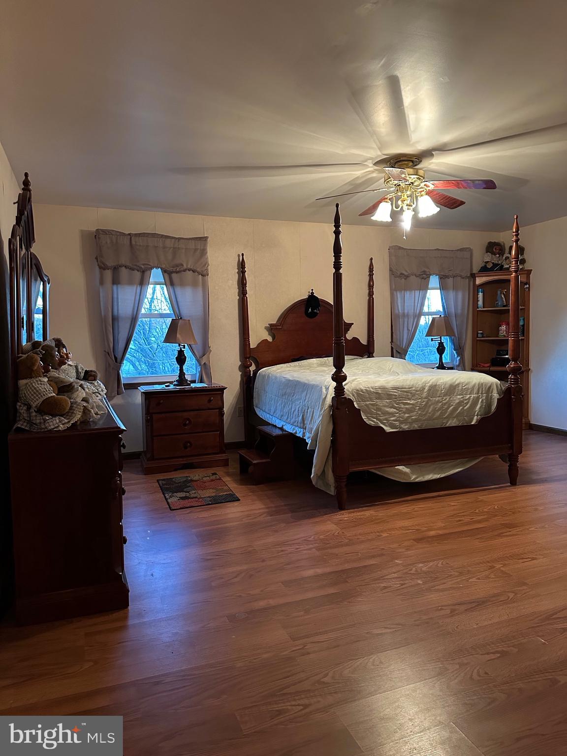 TWIN PONDS EAST - Residential