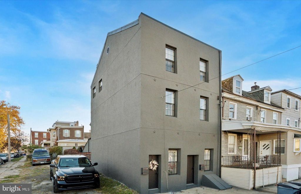 Photo of 2694 Bridge Street, PHILADELPHIA, PA 19137 (MLS # PAPH2549954)