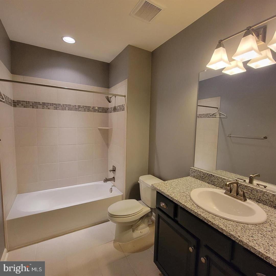 WILLOWSFORD - THE GREENS - Residential Lease