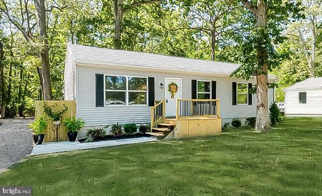 Photo of 12 Vella La Vella Lane, EGG HARBOR TOWNSHIP, NJ 08234 (MLS # NJAC2021532)