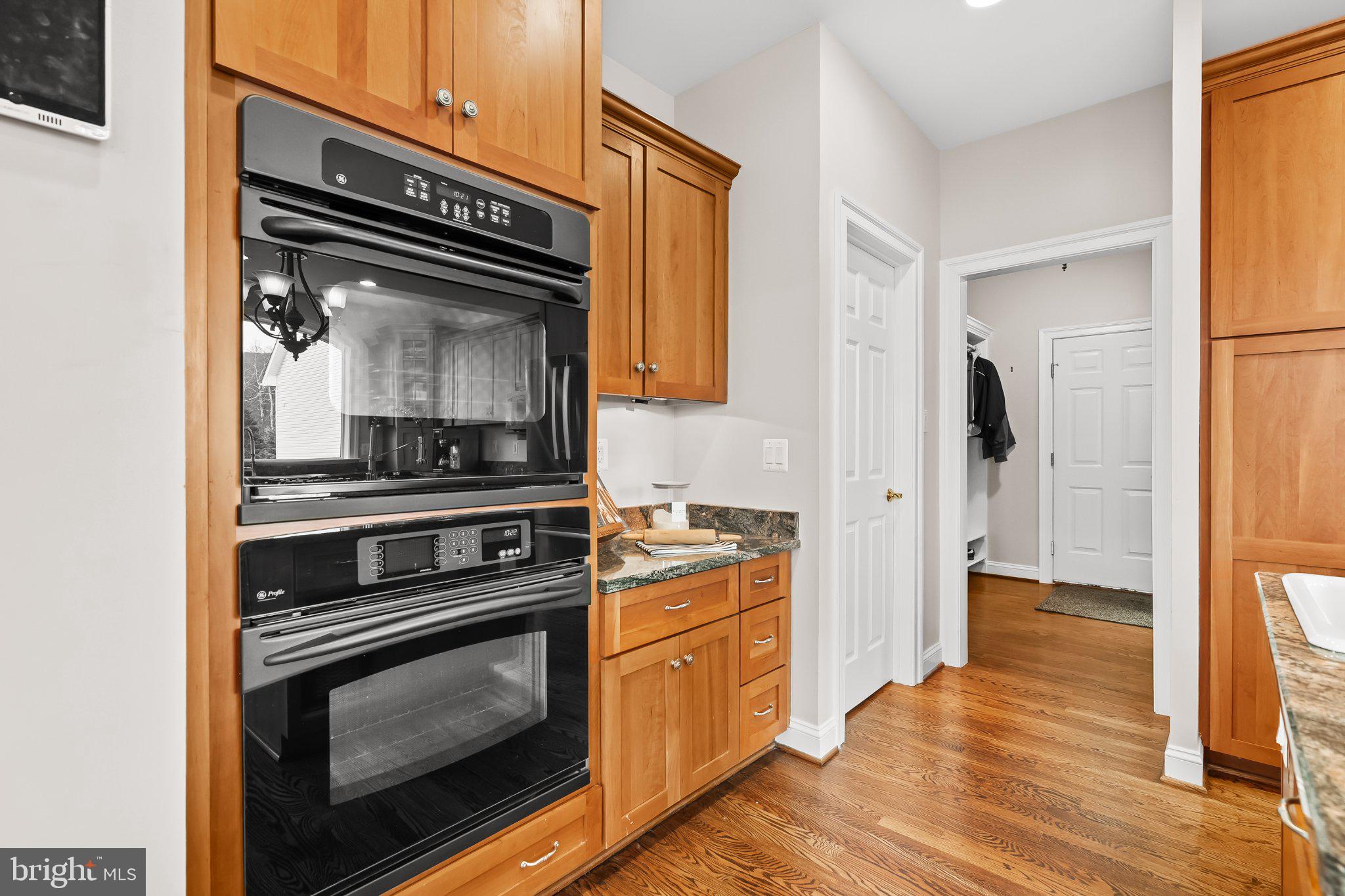 WHITEHALL FARM - Residential