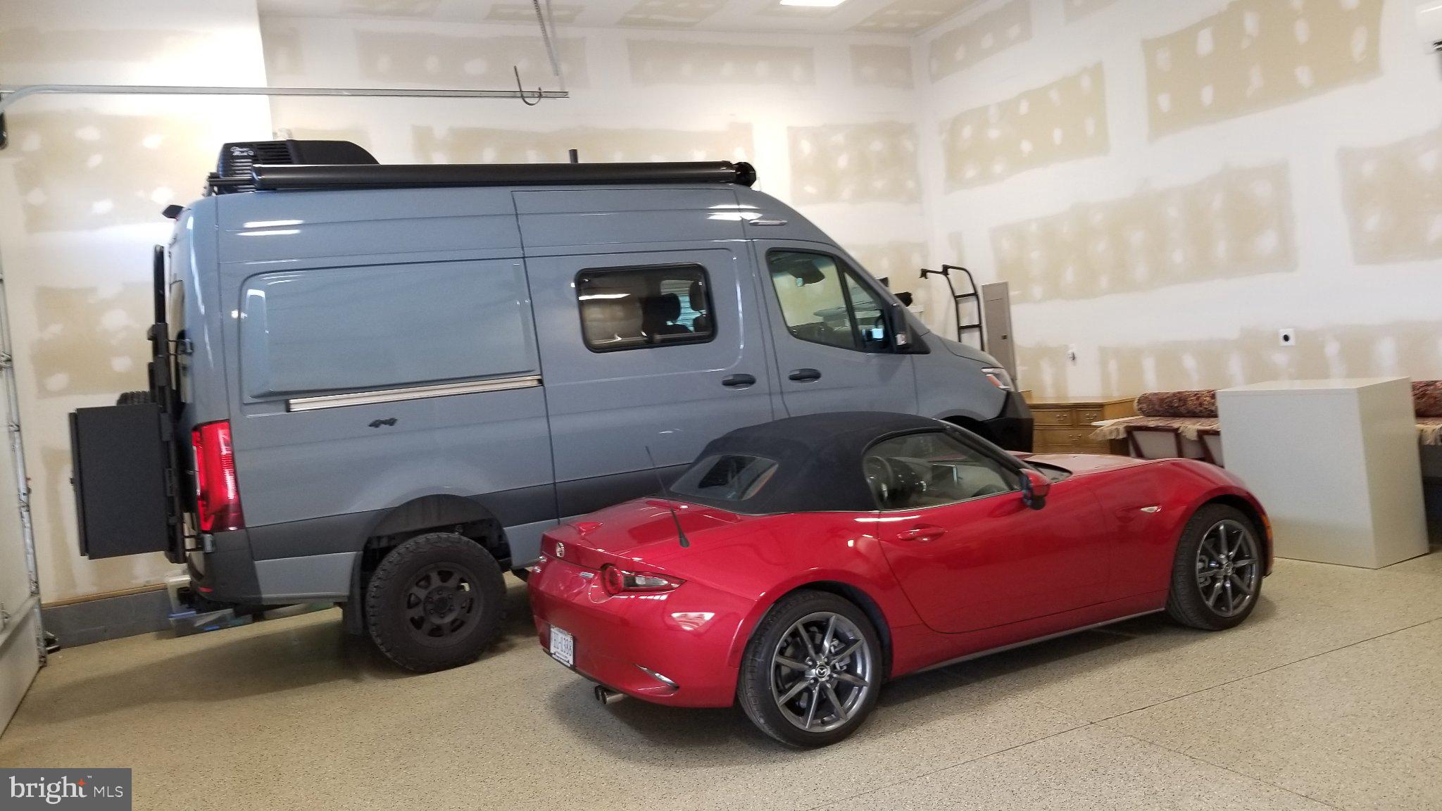 WHITEHALL FARM - Residential