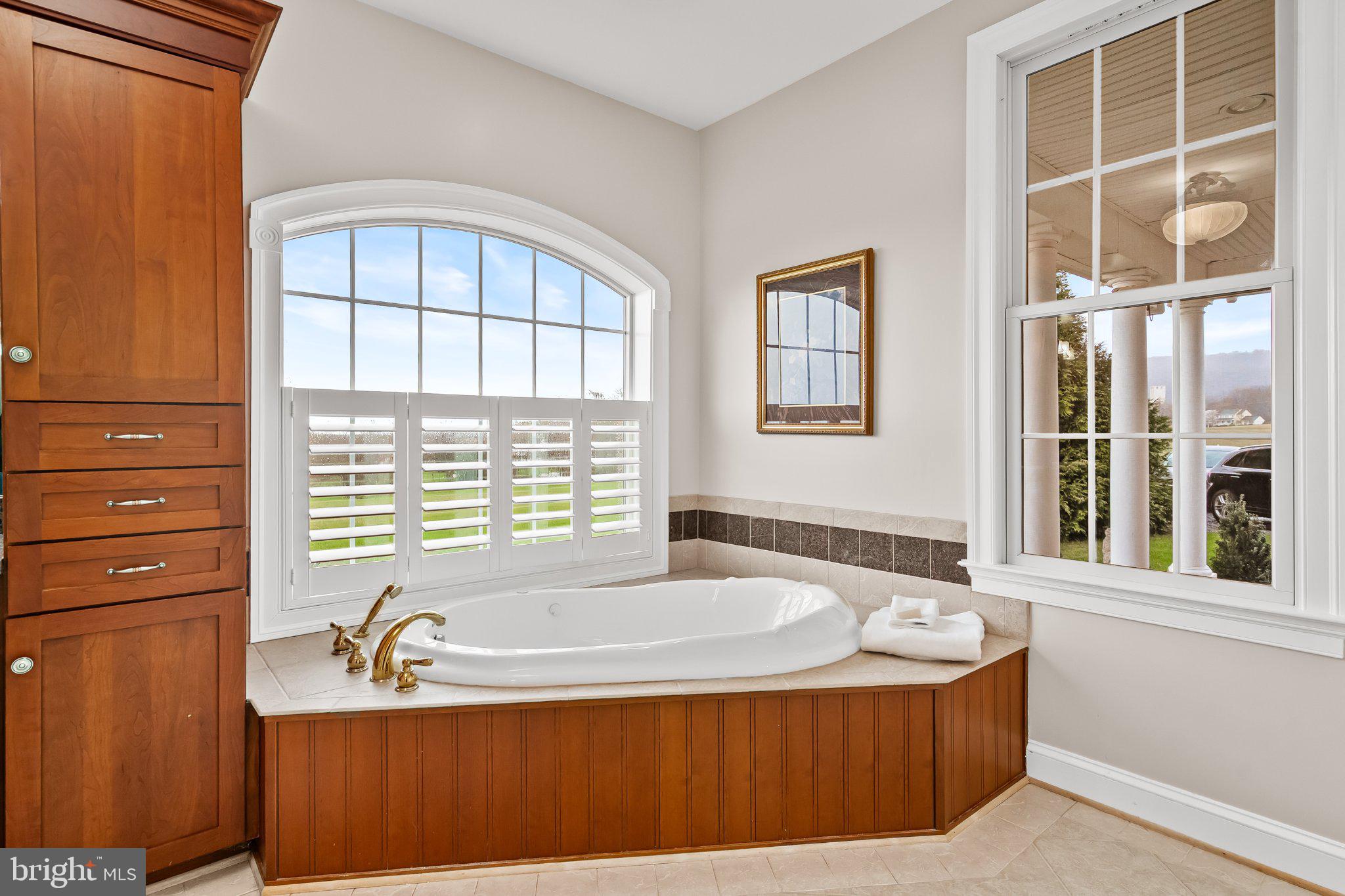 WHITEHALL FARM - Residential