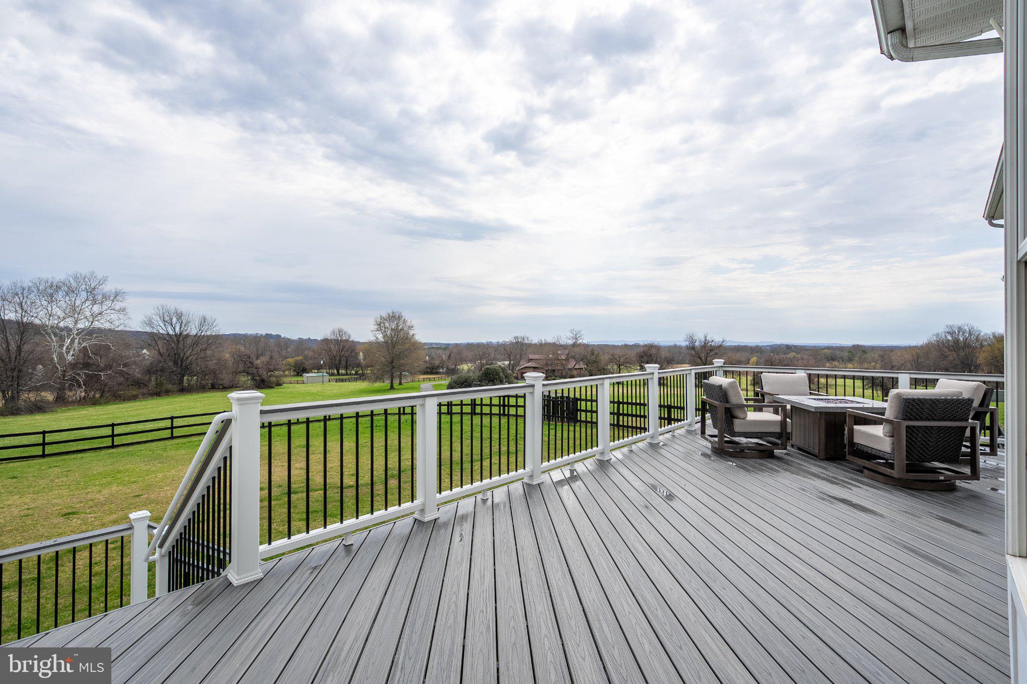 WHITEHALL FARM - Residential