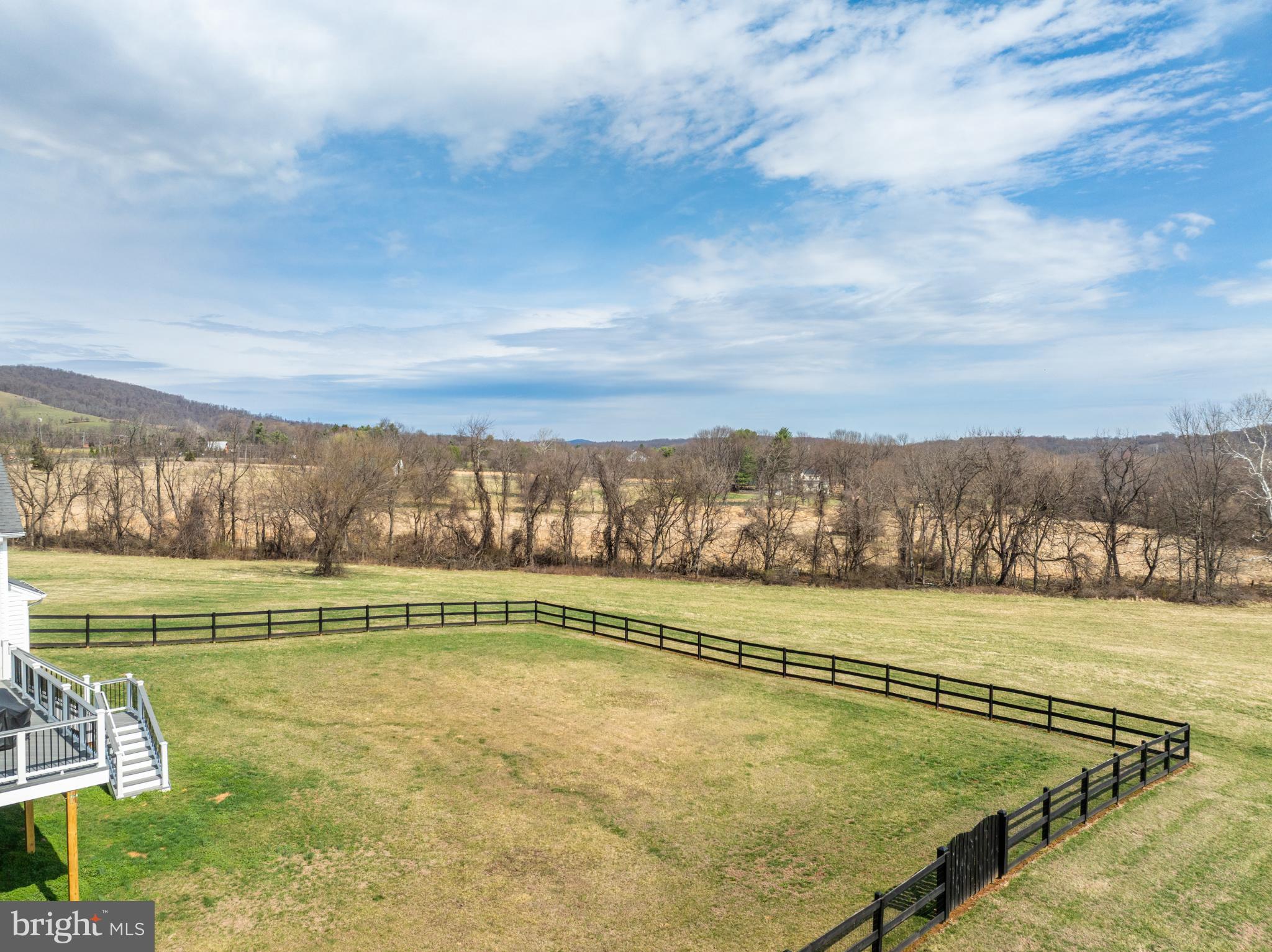 WHITEHALL FARM - Residential