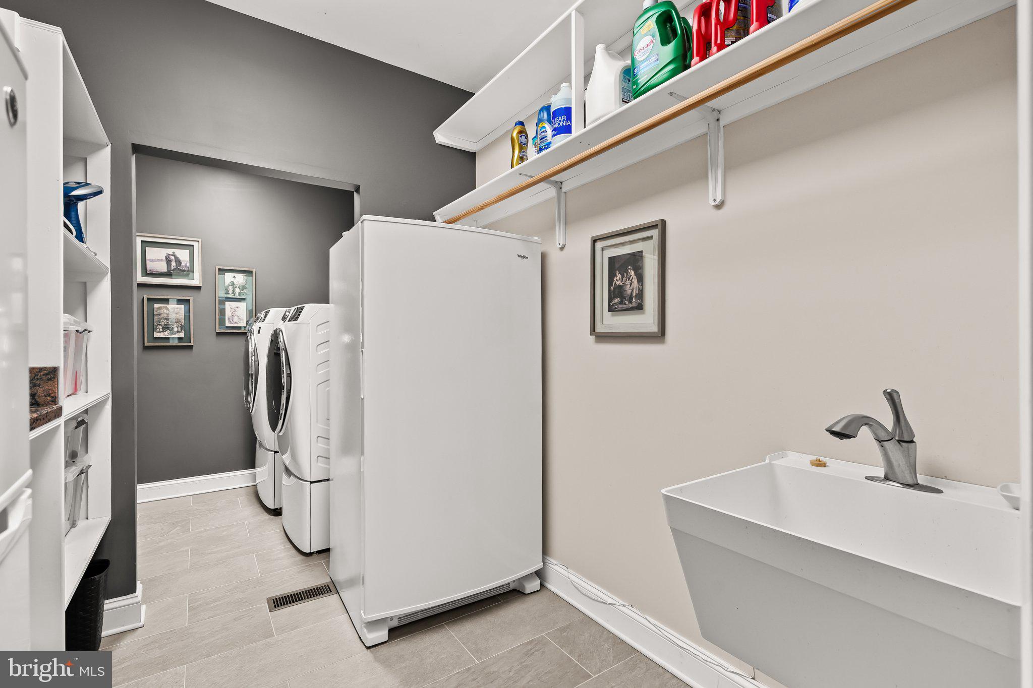 WHITEHALL FARM - Residential