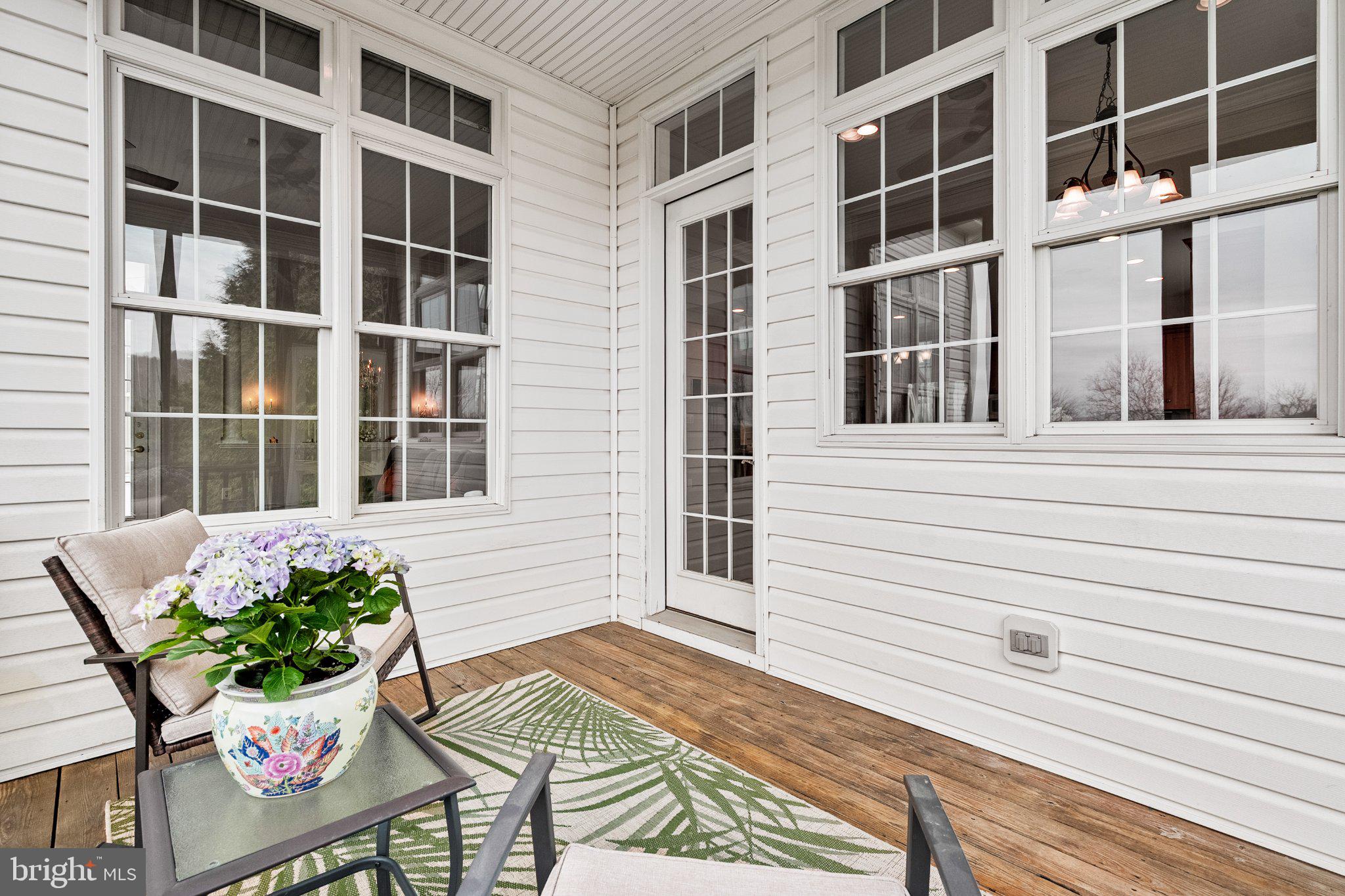 WHITEHALL FARM - Residential