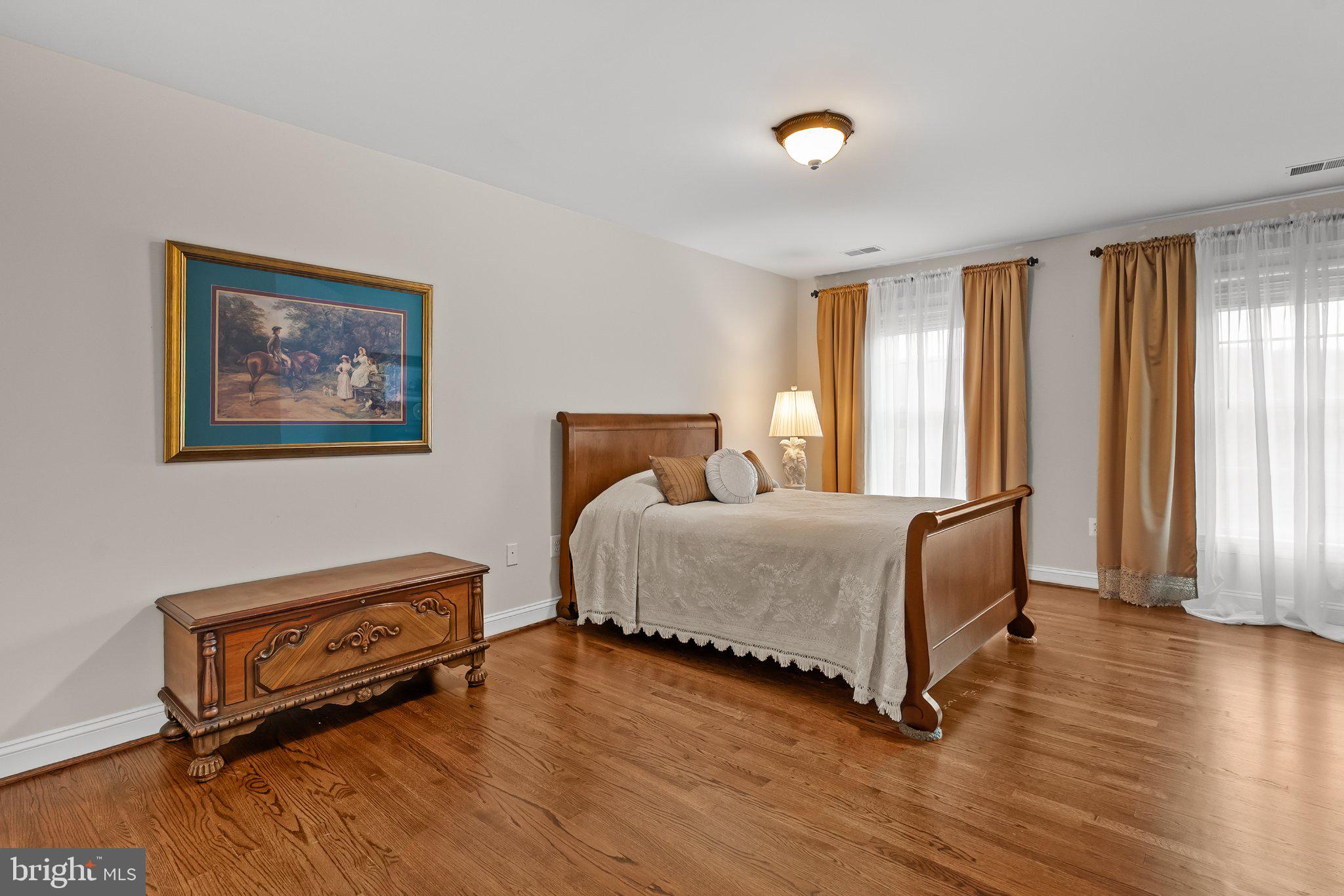 WHITEHALL FARM - Residential