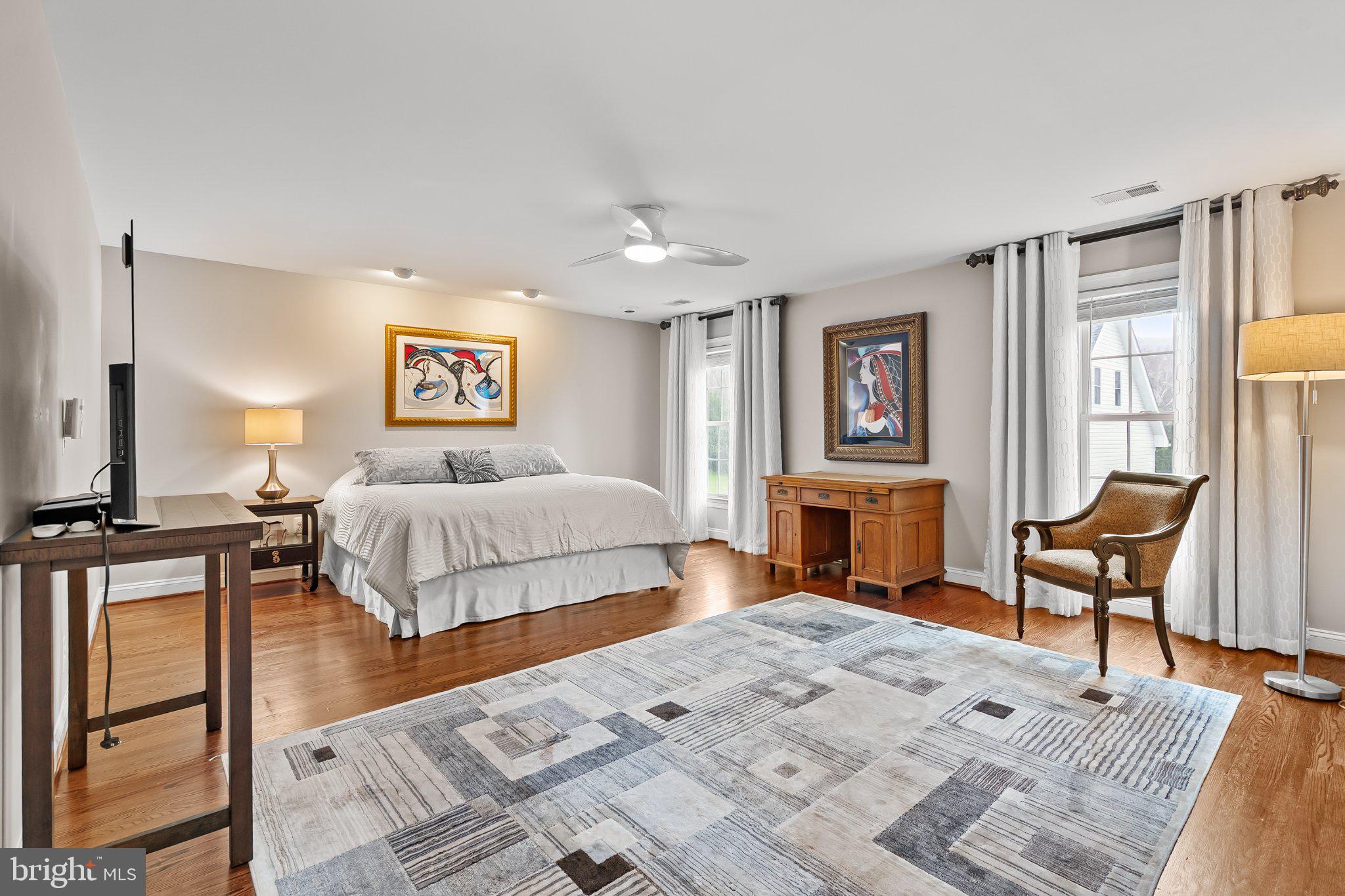 WHITEHALL FARM - Residential