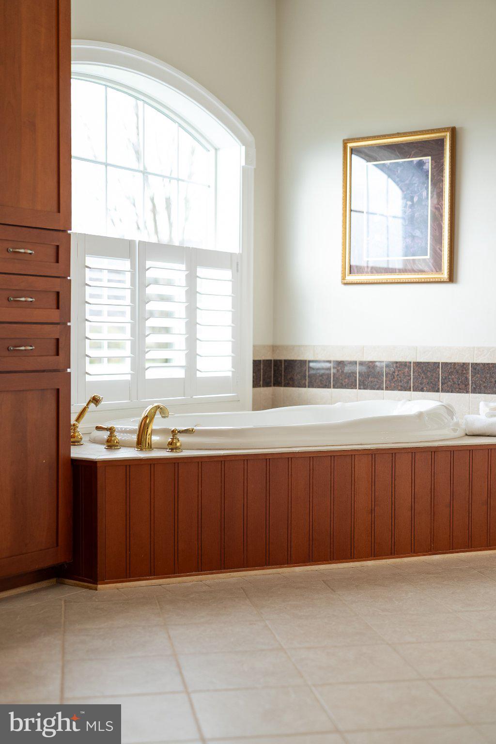 WHITEHALL FARM - Residential