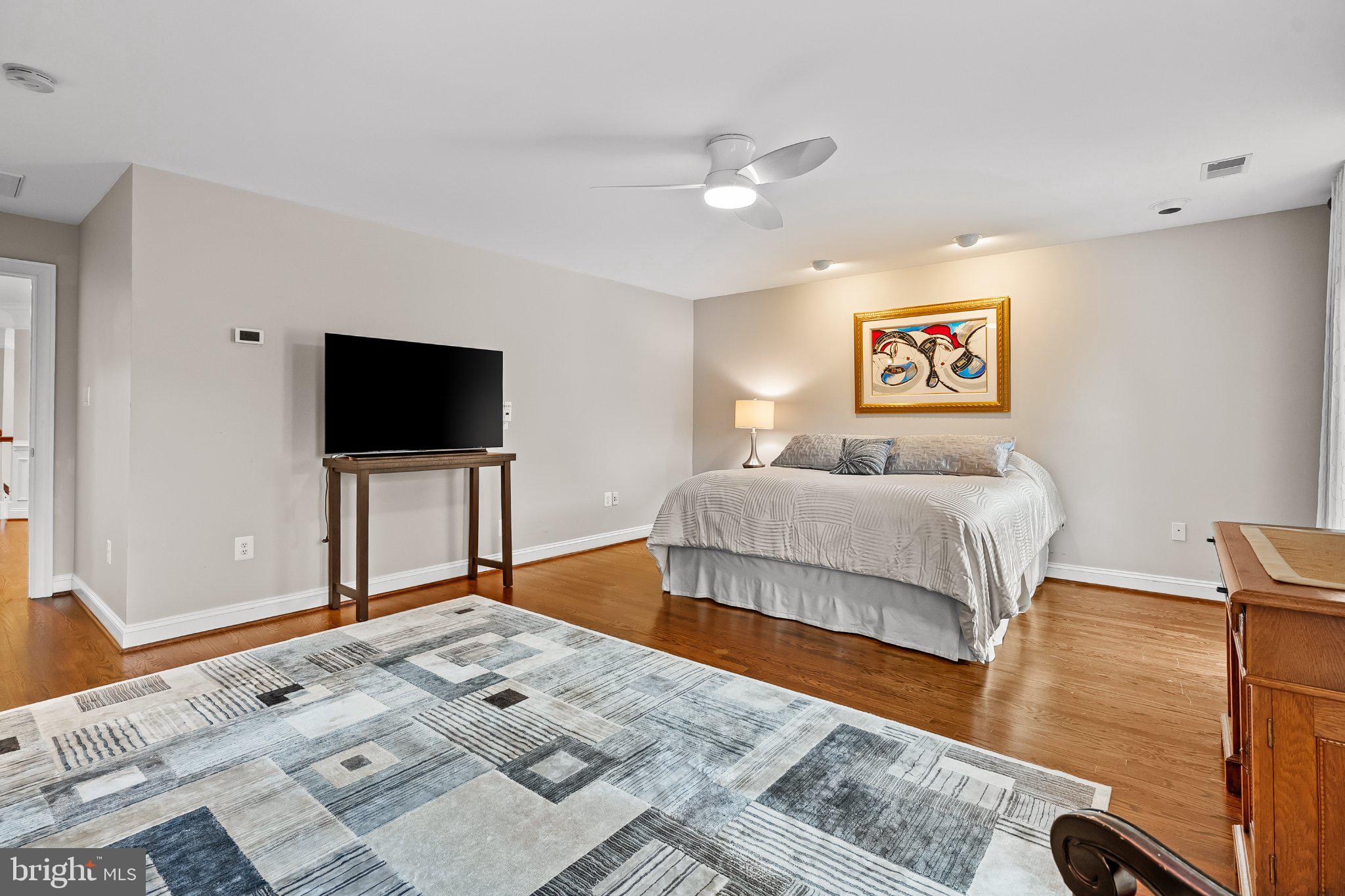 WHITEHALL FARM - Residential