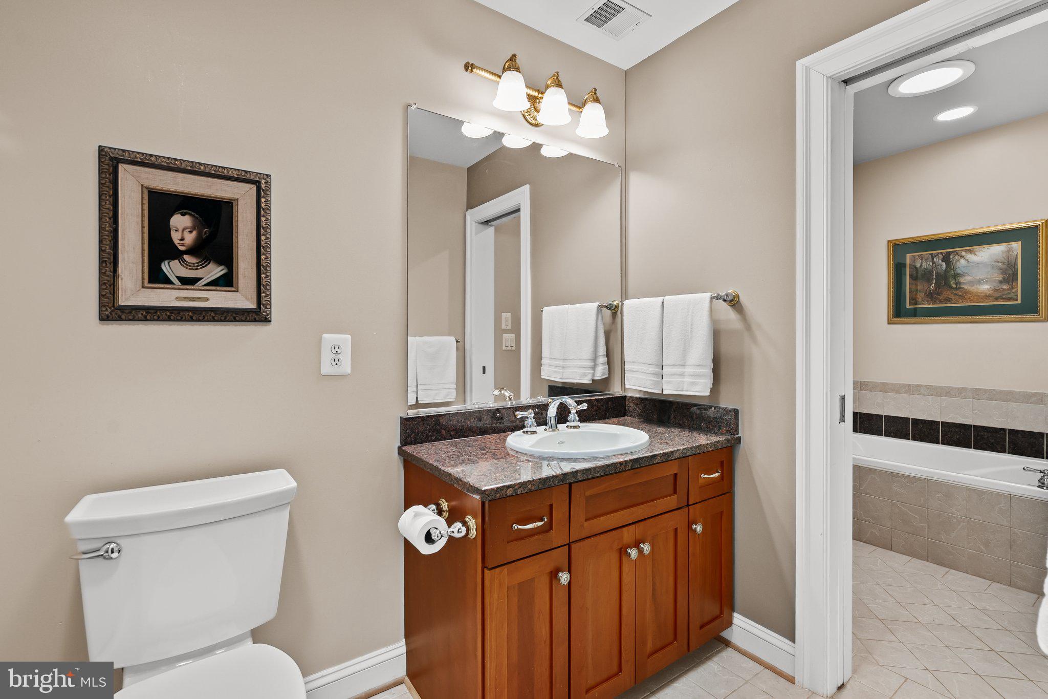 WHITEHALL FARM - Residential