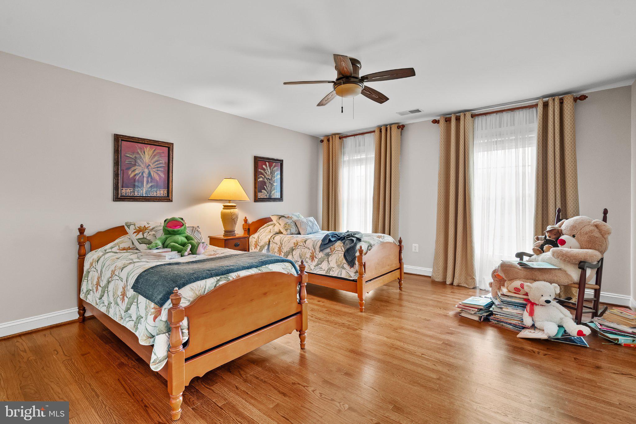 WHITEHALL FARM - Residential