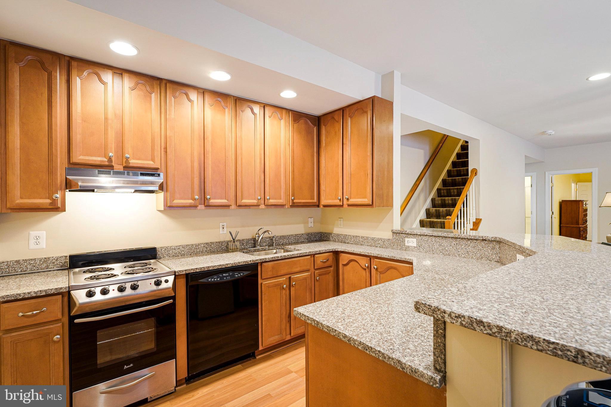 LANSDOWNE ON THE POTOMAC - Residential