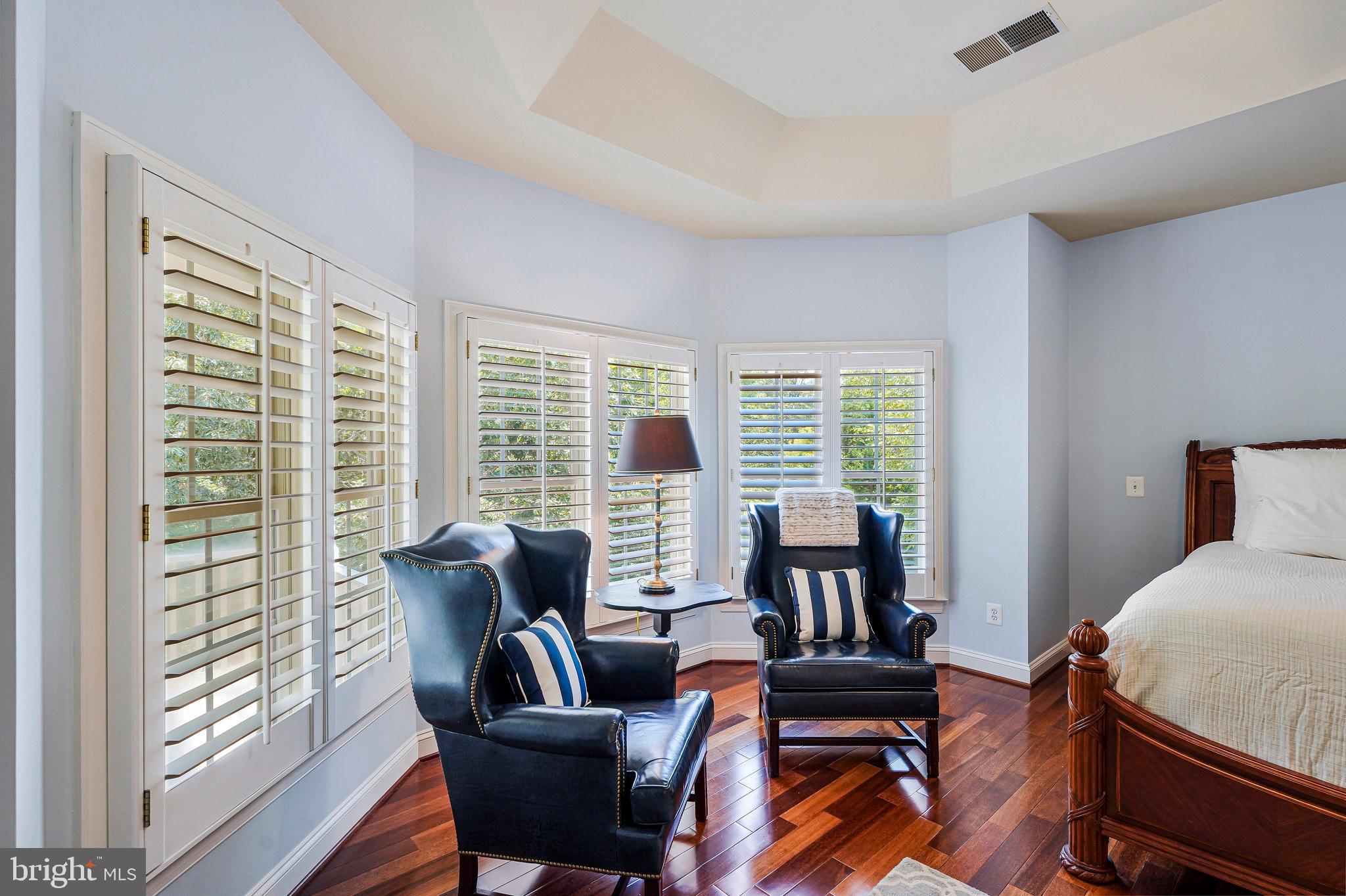 LANSDOWNE ON THE POTOMAC - Residential