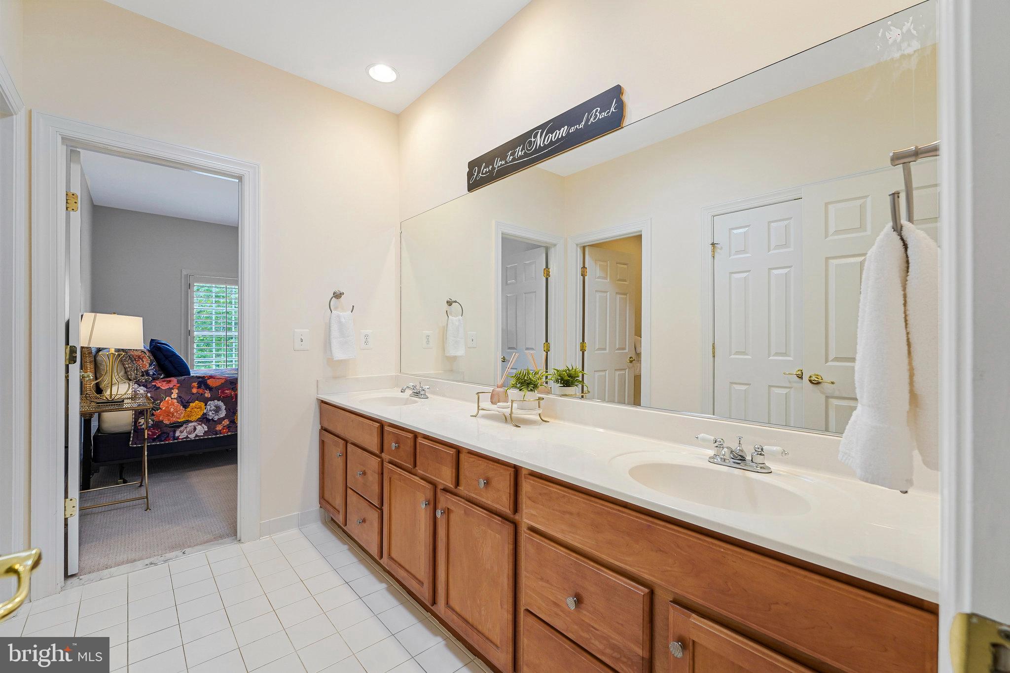 LANSDOWNE ON THE POTOMAC - Residential