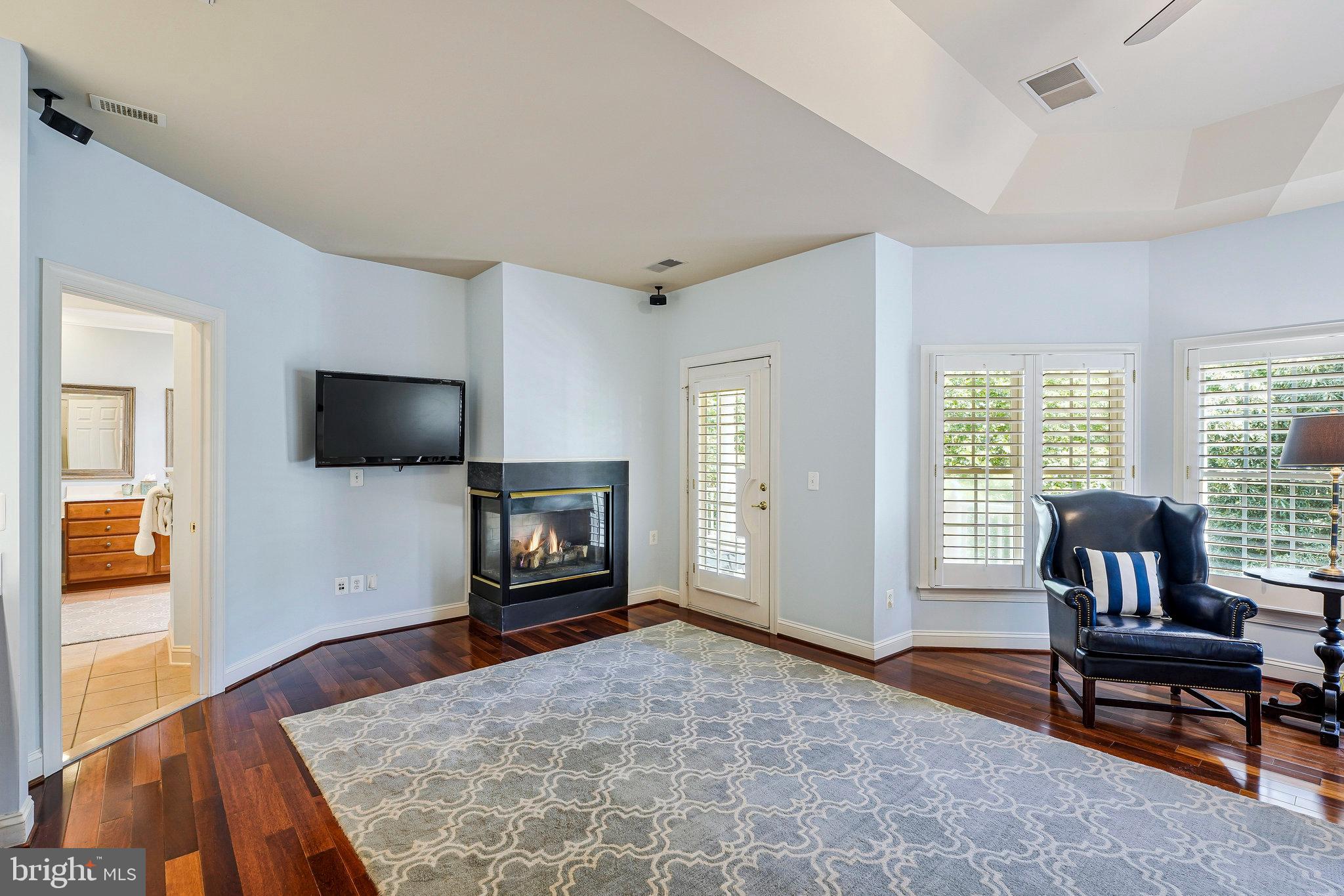 LANSDOWNE ON THE POTOMAC - Residential