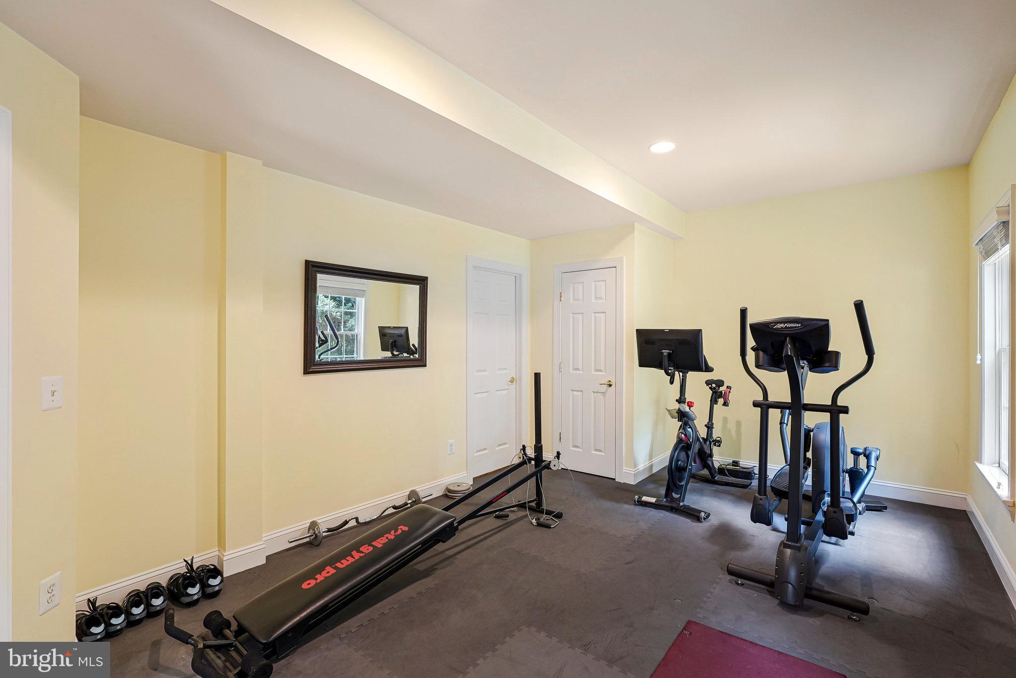 LANSDOWNE ON THE POTOMAC - Residential