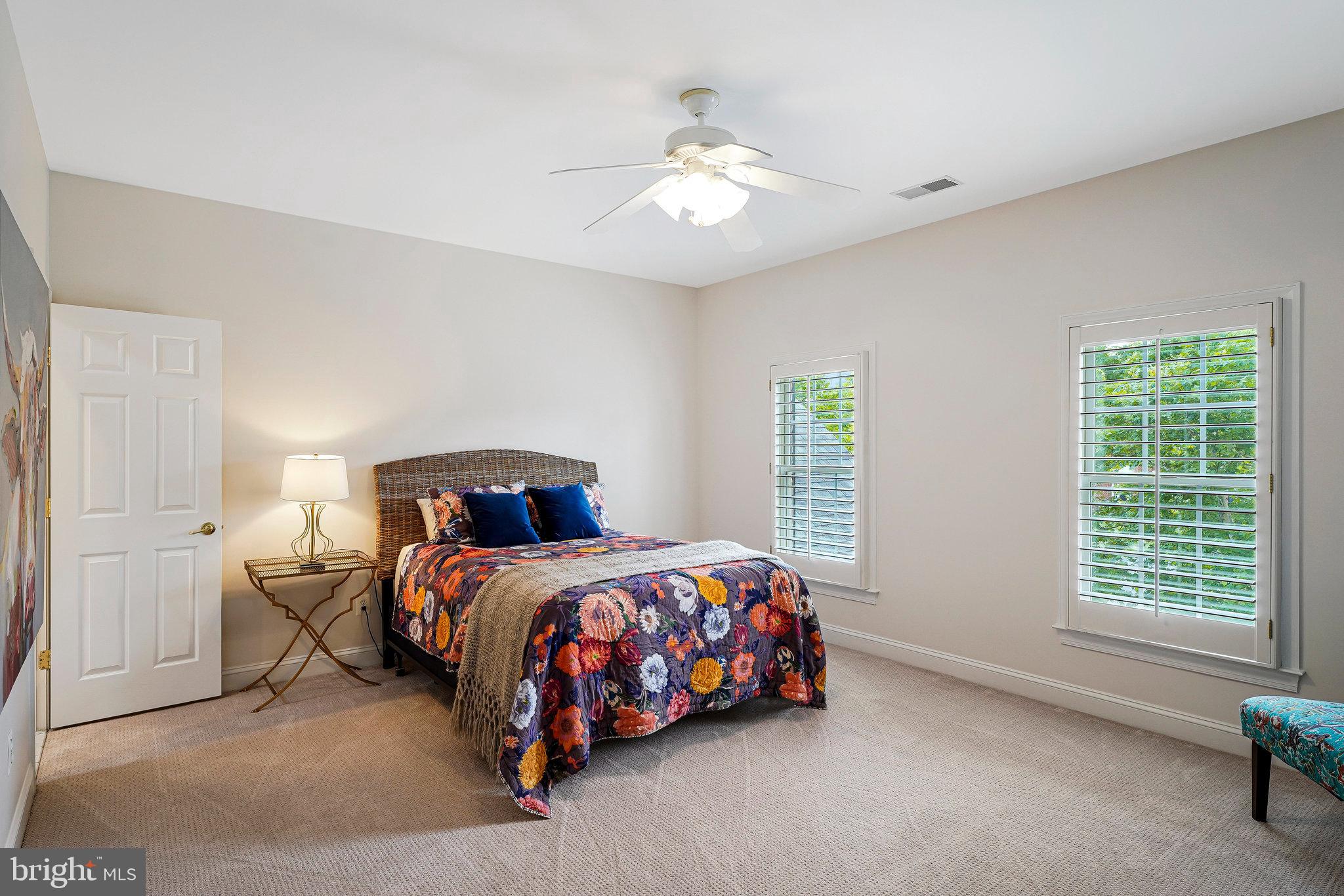 LANSDOWNE ON THE POTOMAC - Residential